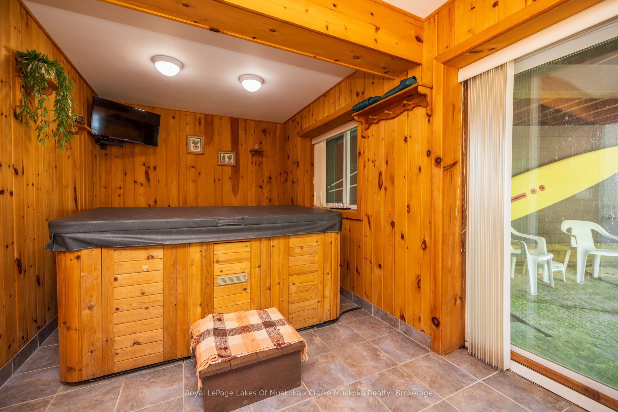 2620 Baguley Road W Property Photo 43