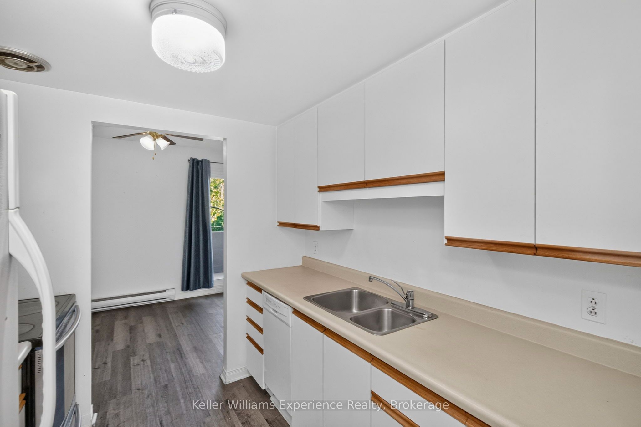 184 Eighth Street 203 Property Photo 9
