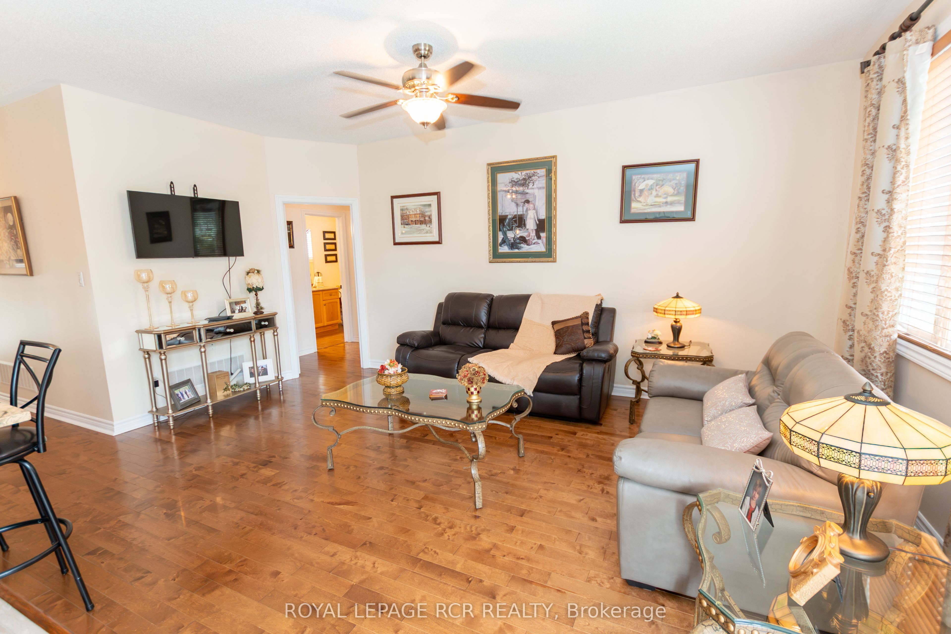 135 White Sands Way Property Photo 4