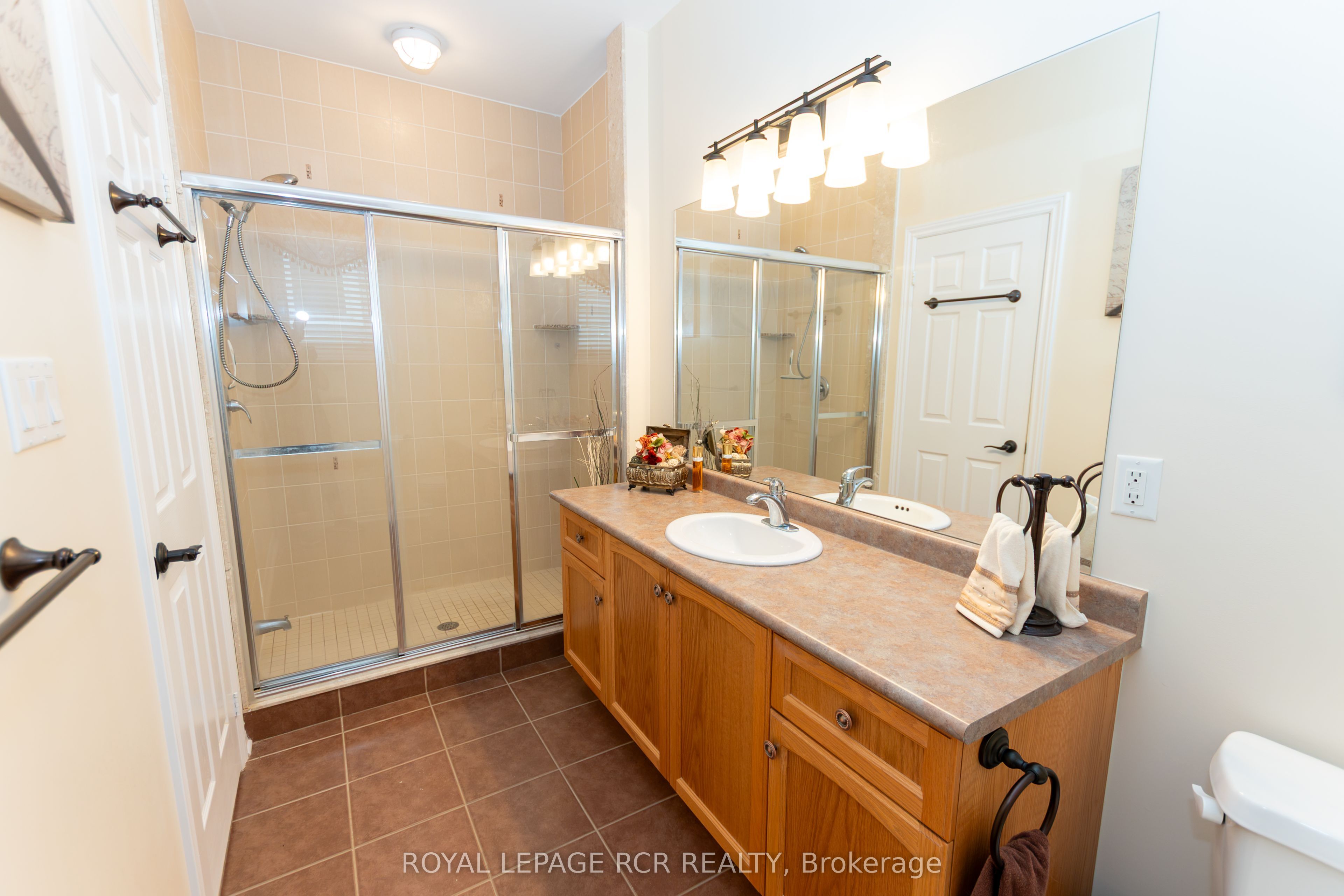 135 White Sands Way Property Photo 14