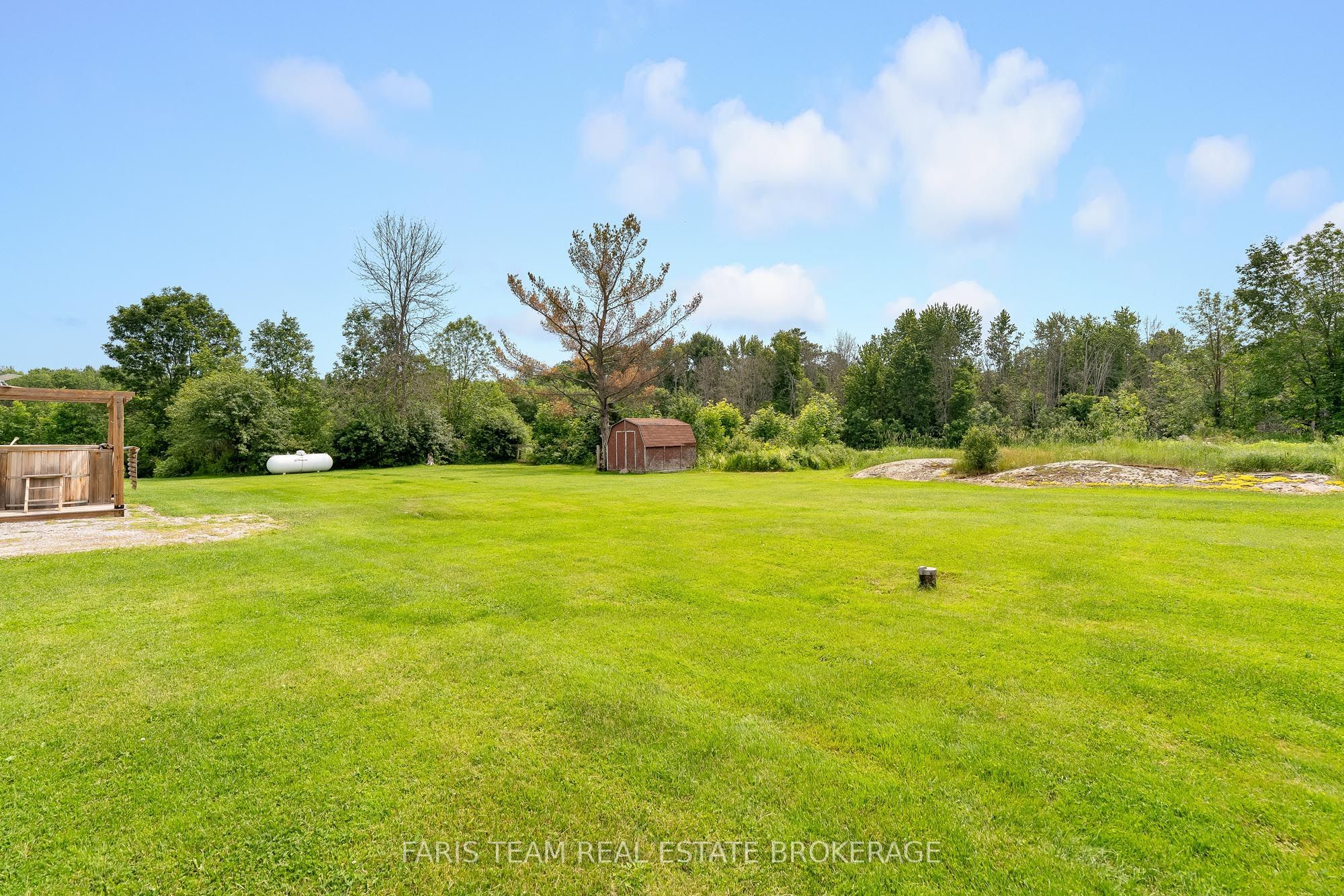 2289 Kinnear Side Road Property Photo 31