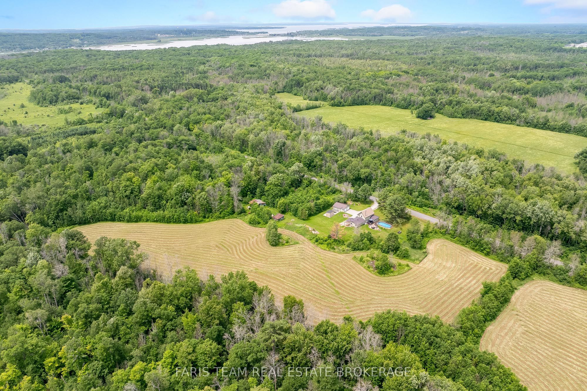 2289 Kinnear Side Road Property Photo 39