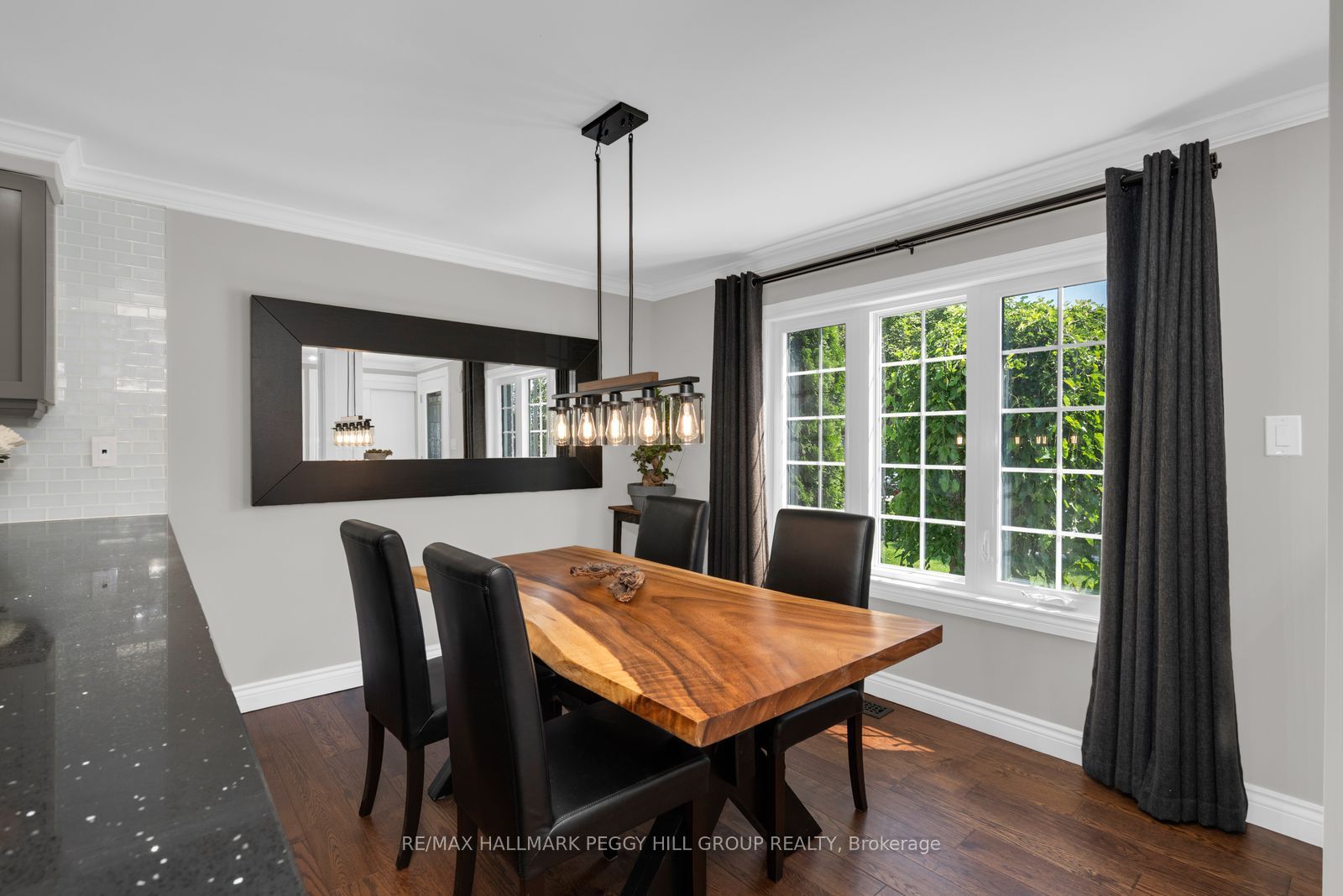 105 Columbia Road Property Photo 4