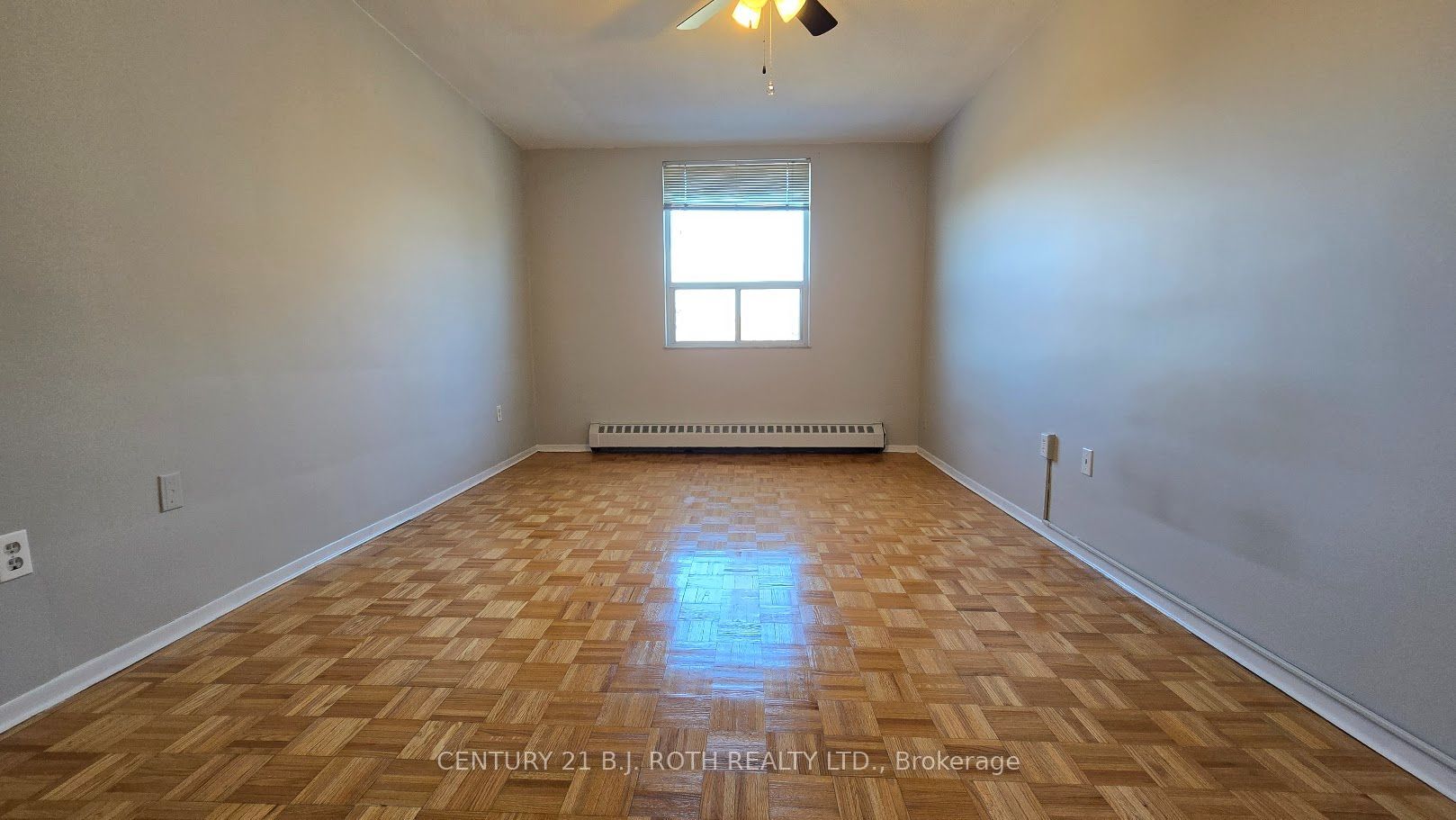 98 Holgate Street 401 Property Photo 9