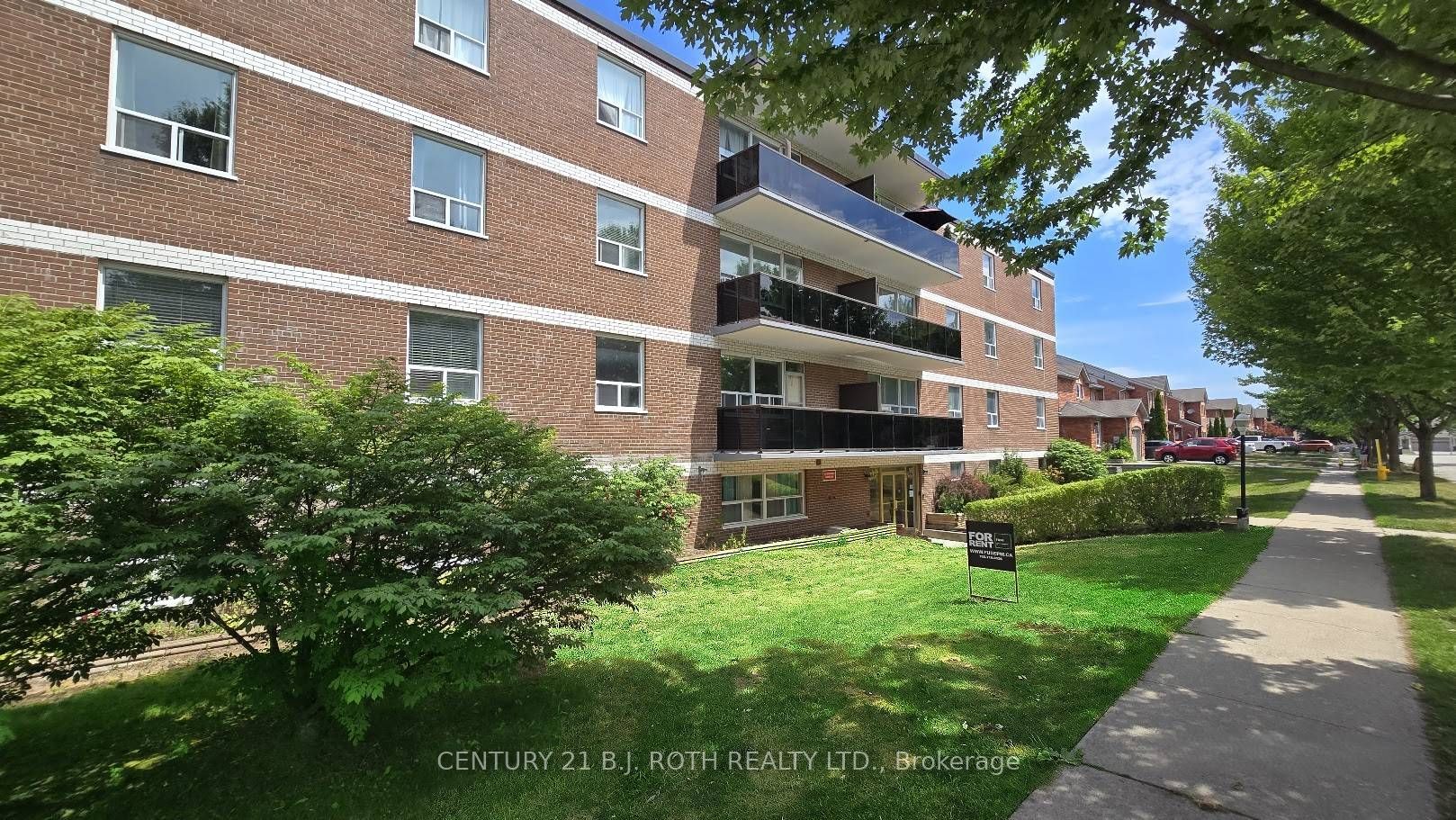 98 Holgate Street 401 Property Photo 14
