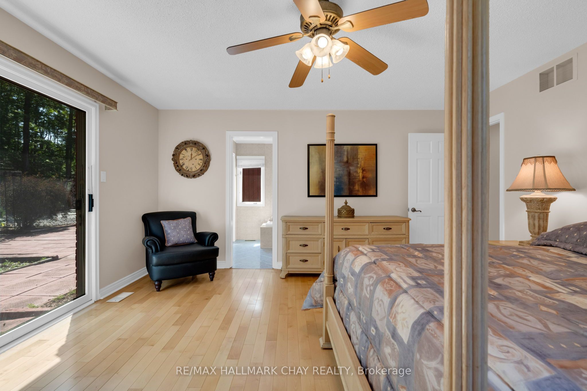 24 Woodland Crescent Property Photo 23