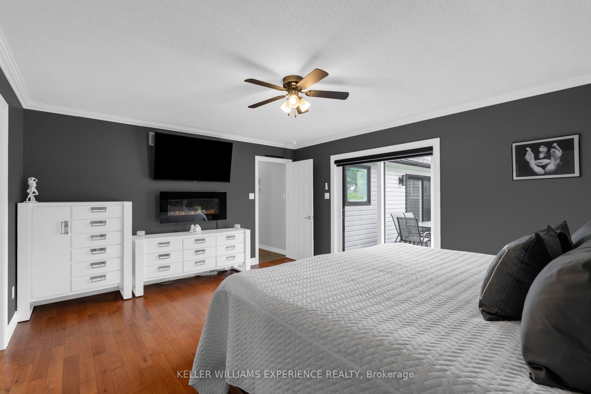 4 Downer Crescent Property Photo 14