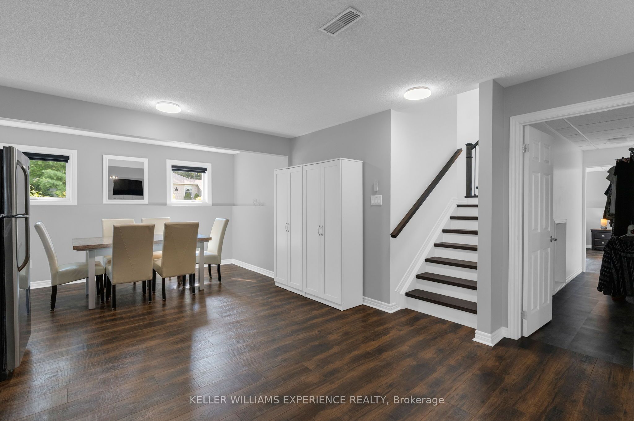 4 Downer Crescent Property Photo 16