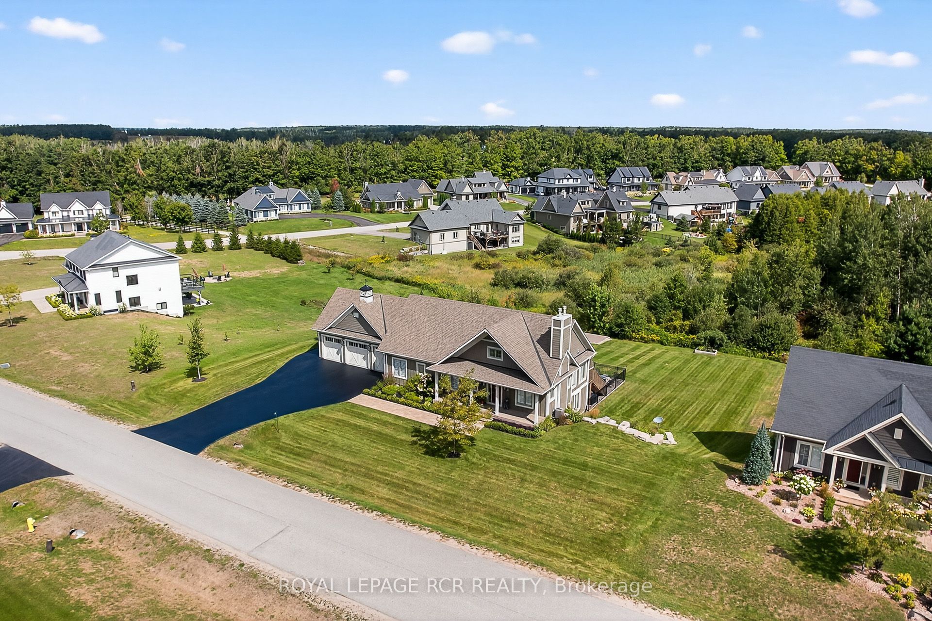 3 Thoroughbred Drive Property Photo 5