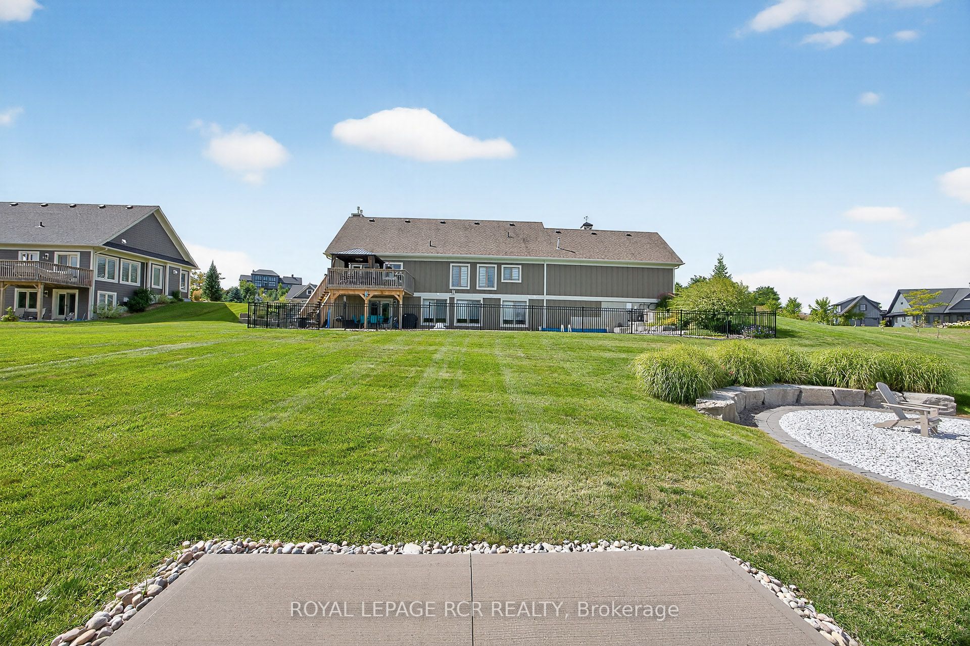3 Thoroughbred Drive Property Photo 39