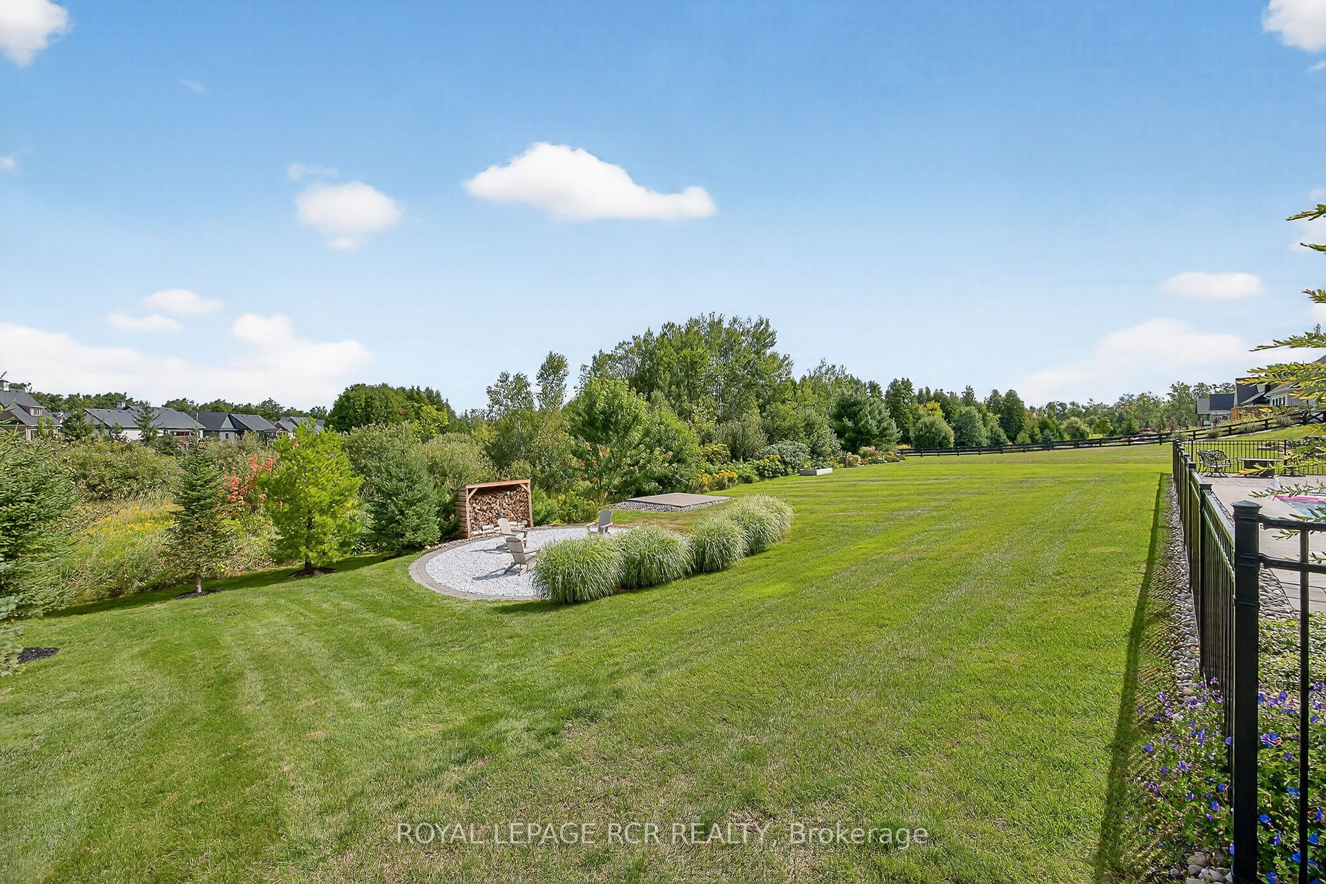 3 Thoroughbred Drive Property Photo 41