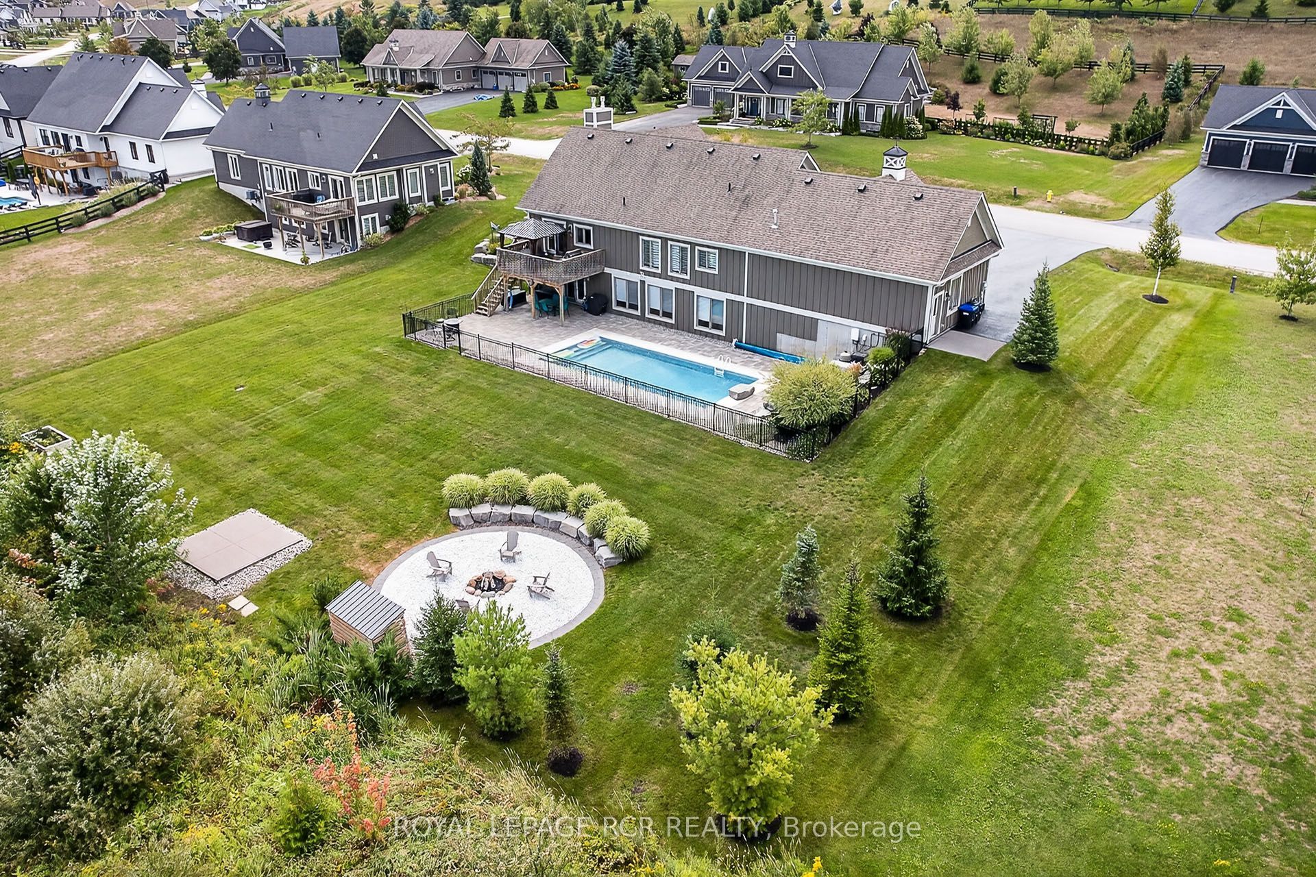 3 Thoroughbred Drive Property Photo 42