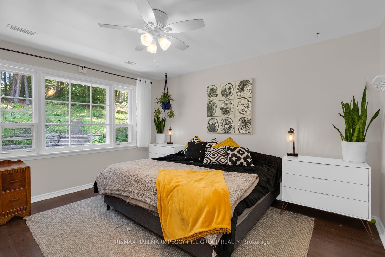 1863 Tiny Beaches Road S Property Photo 8