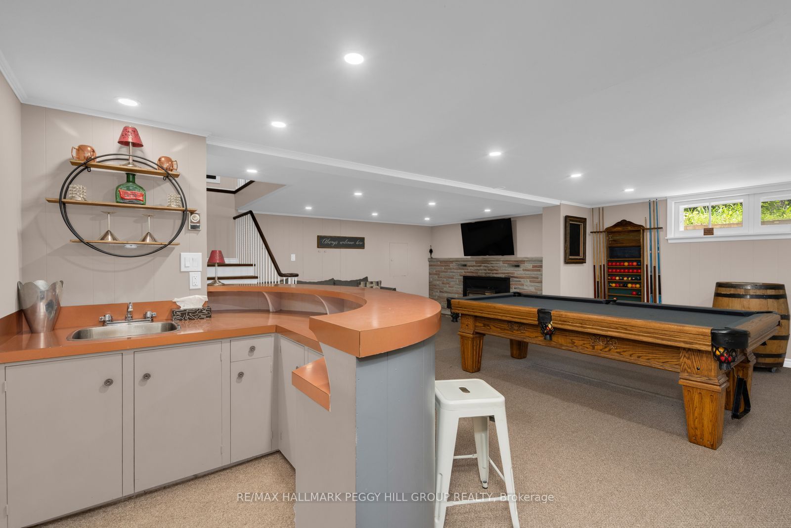 1863 Tiny Beaches Road S Property Photo 12