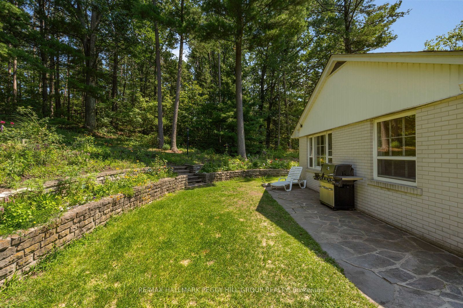 1863 Tiny Beaches Road S Property Photo 17