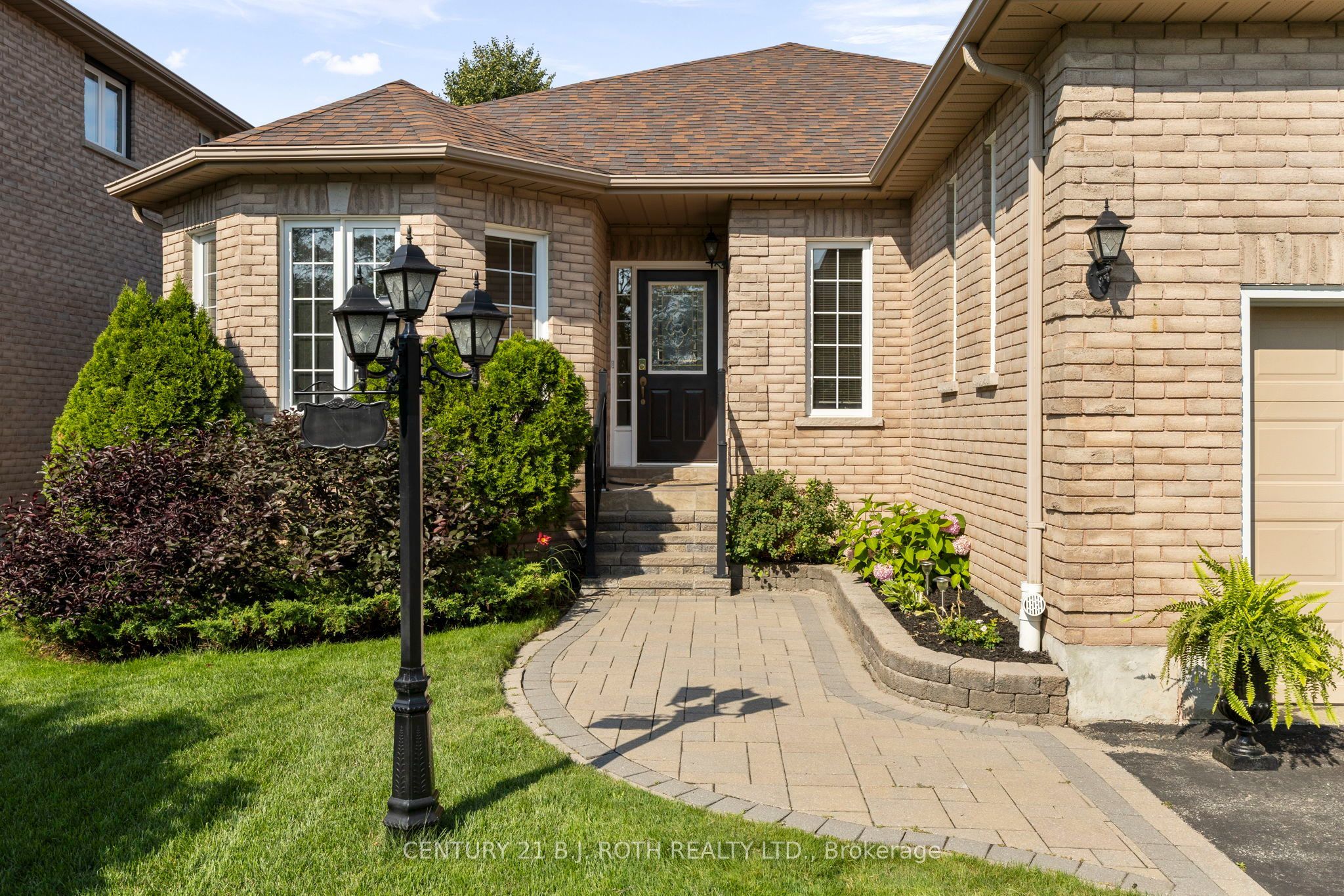 14 Prince George Crescent Property Photo 2