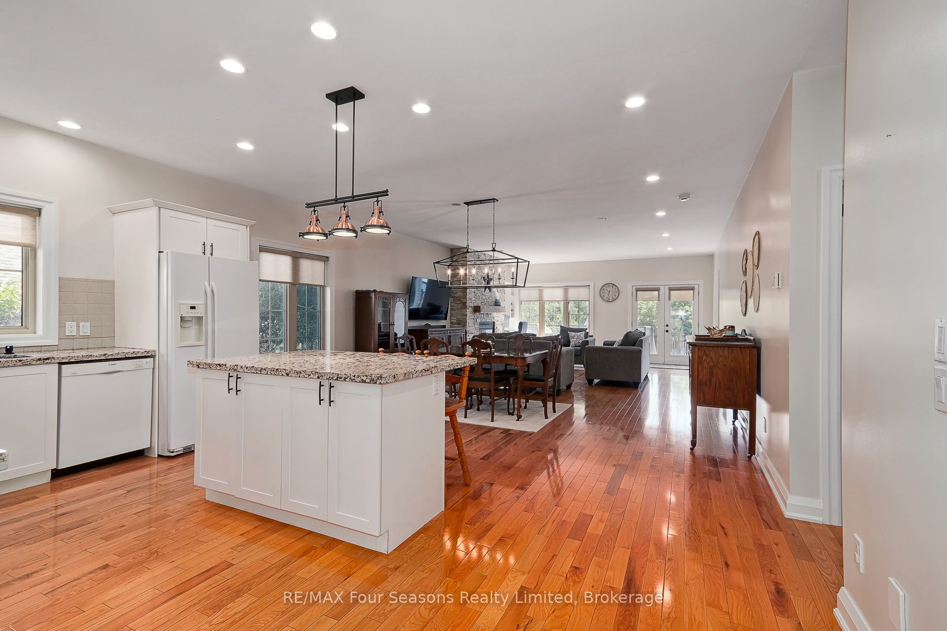 121 Elm Street Property Photo 12
