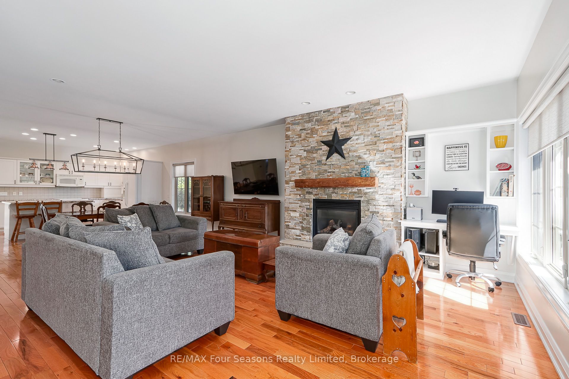 121 Elm Street Property Photo 18