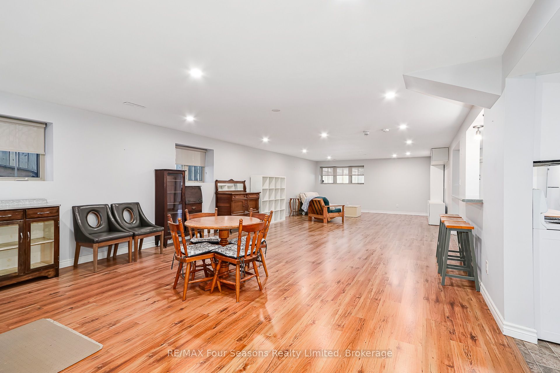 121 Elm Street Property Photo 33