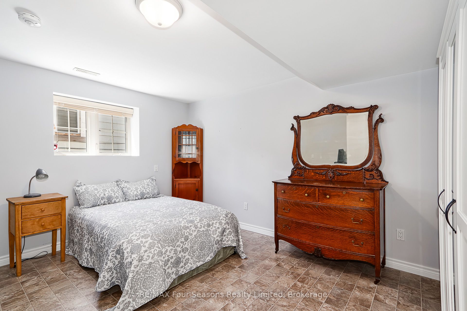 121 Elm Street Property Photo 41