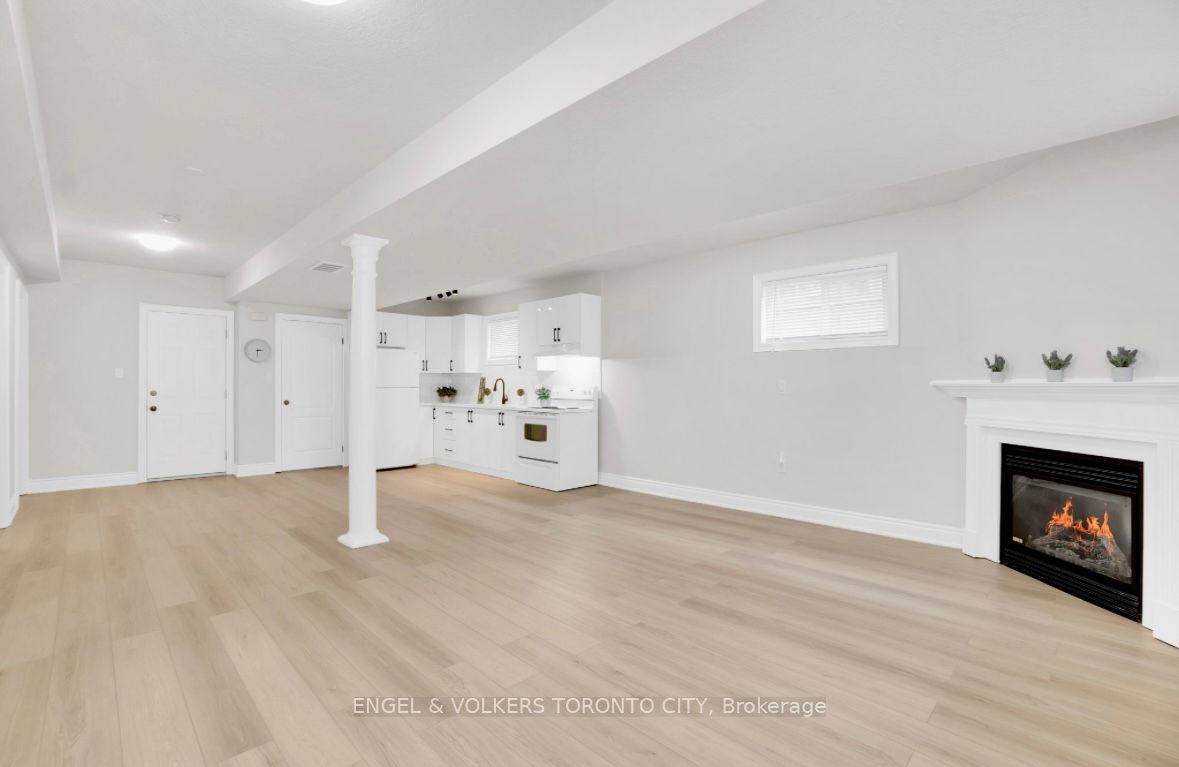 125 Sovereign's Gate Lower Property Photo 6