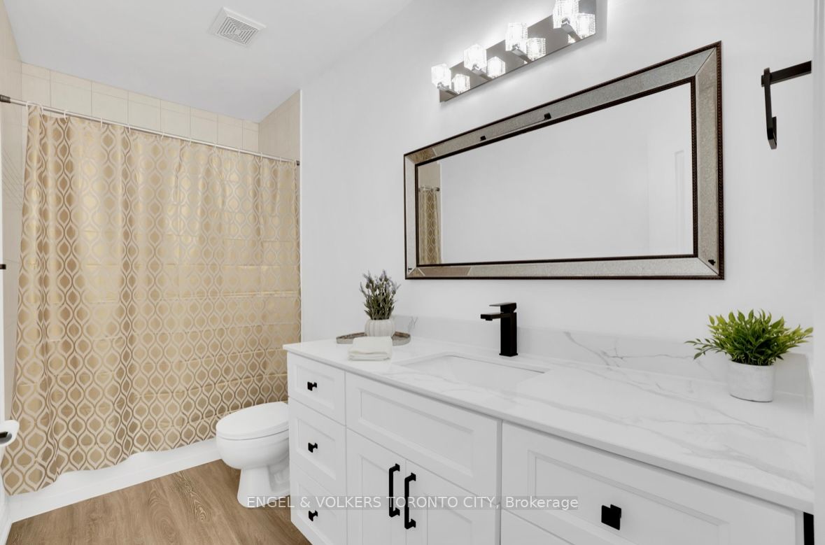 125 Sovereign's Gate Lower Property Photo 10