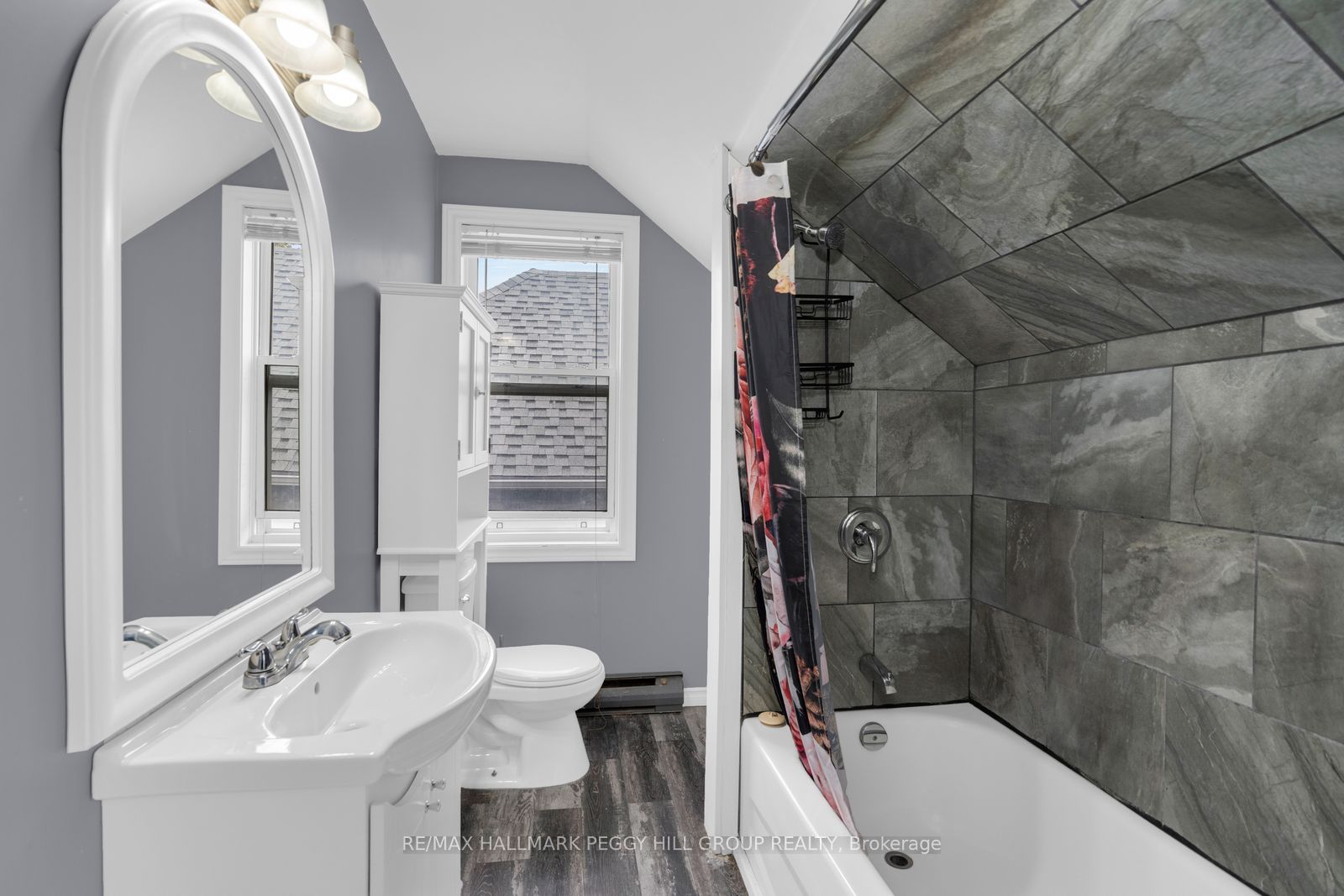 246 Mary Street Property Photo 7