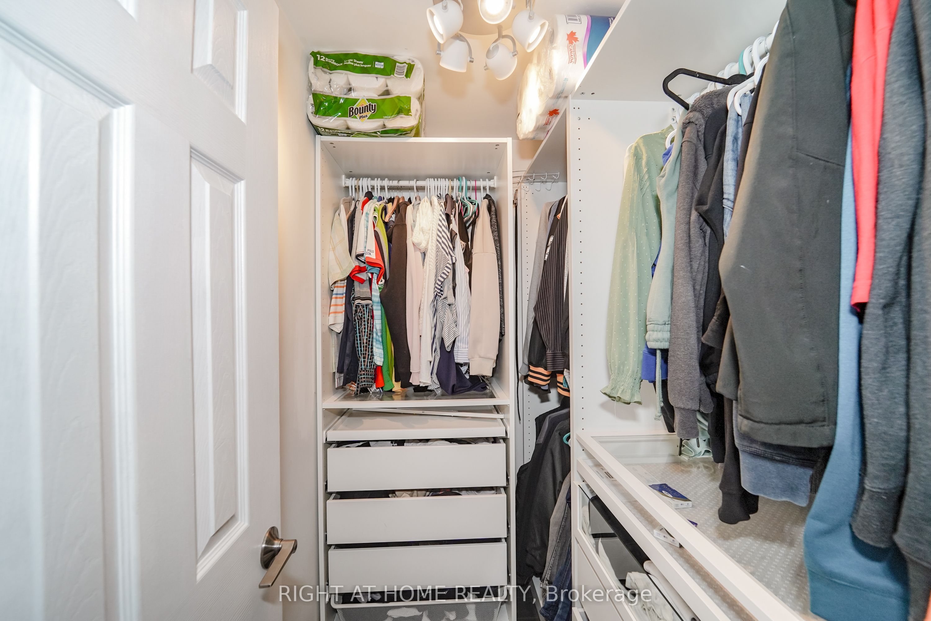 17 Clover Avenue Property Photo 13