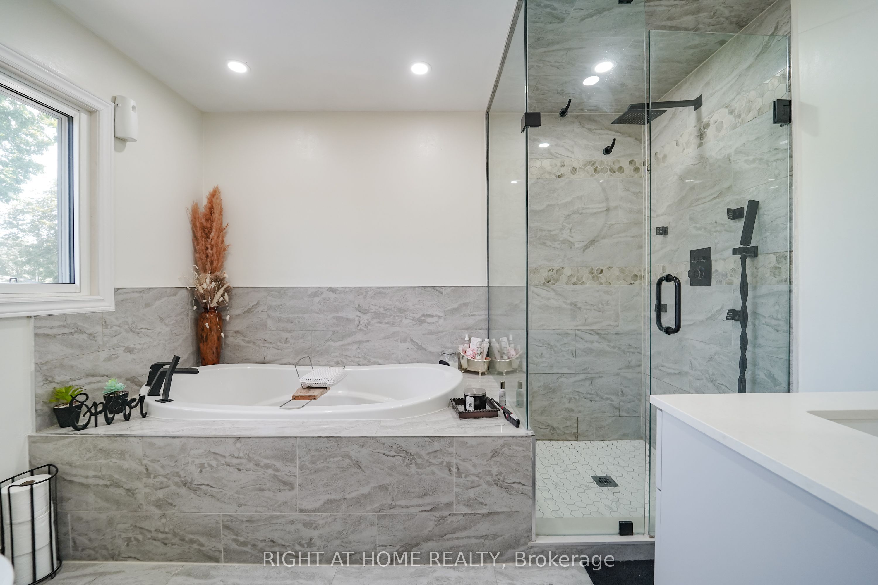 17 Clover Avenue Property Photo 14
