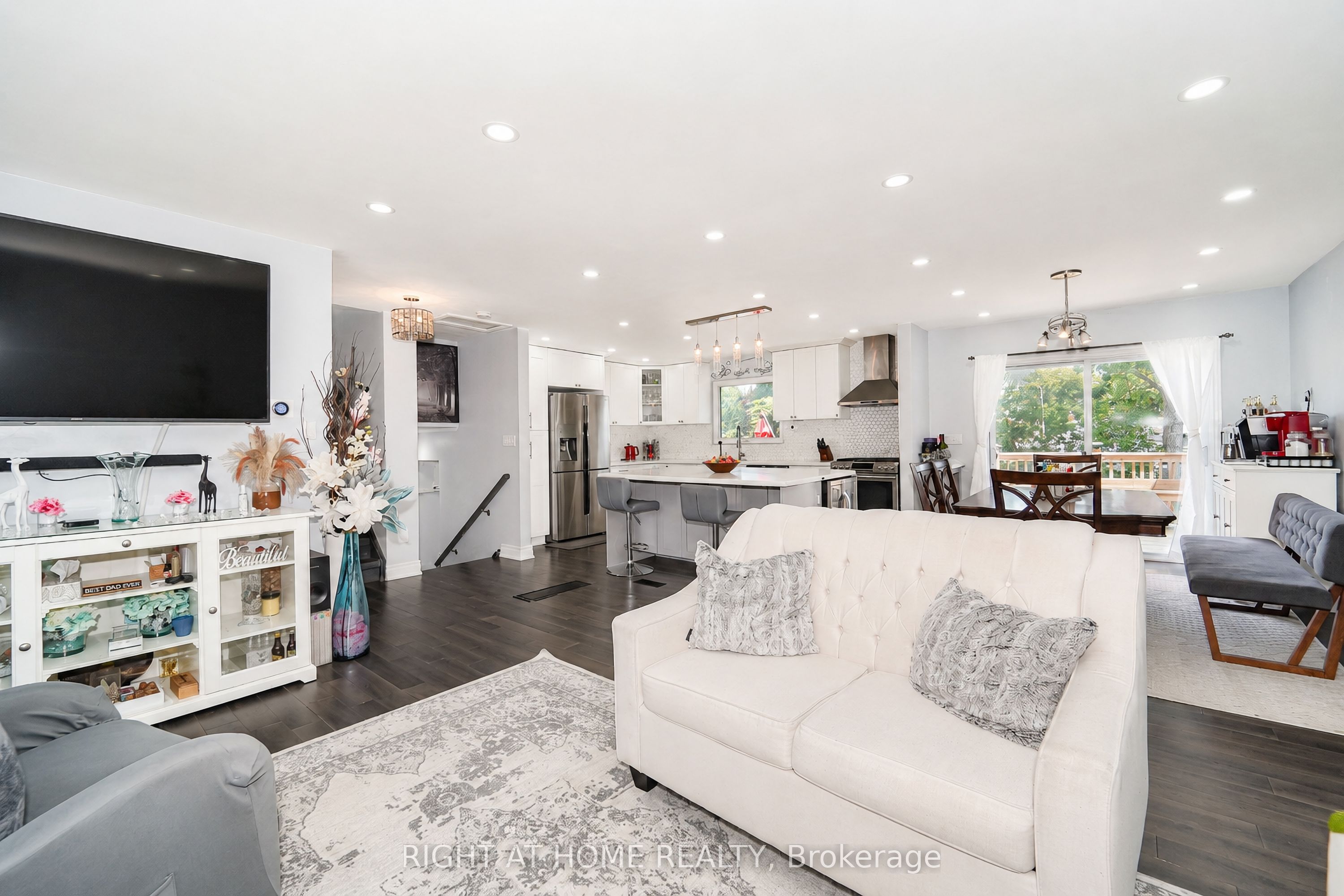 17 Clover Avenue Property Photo 19