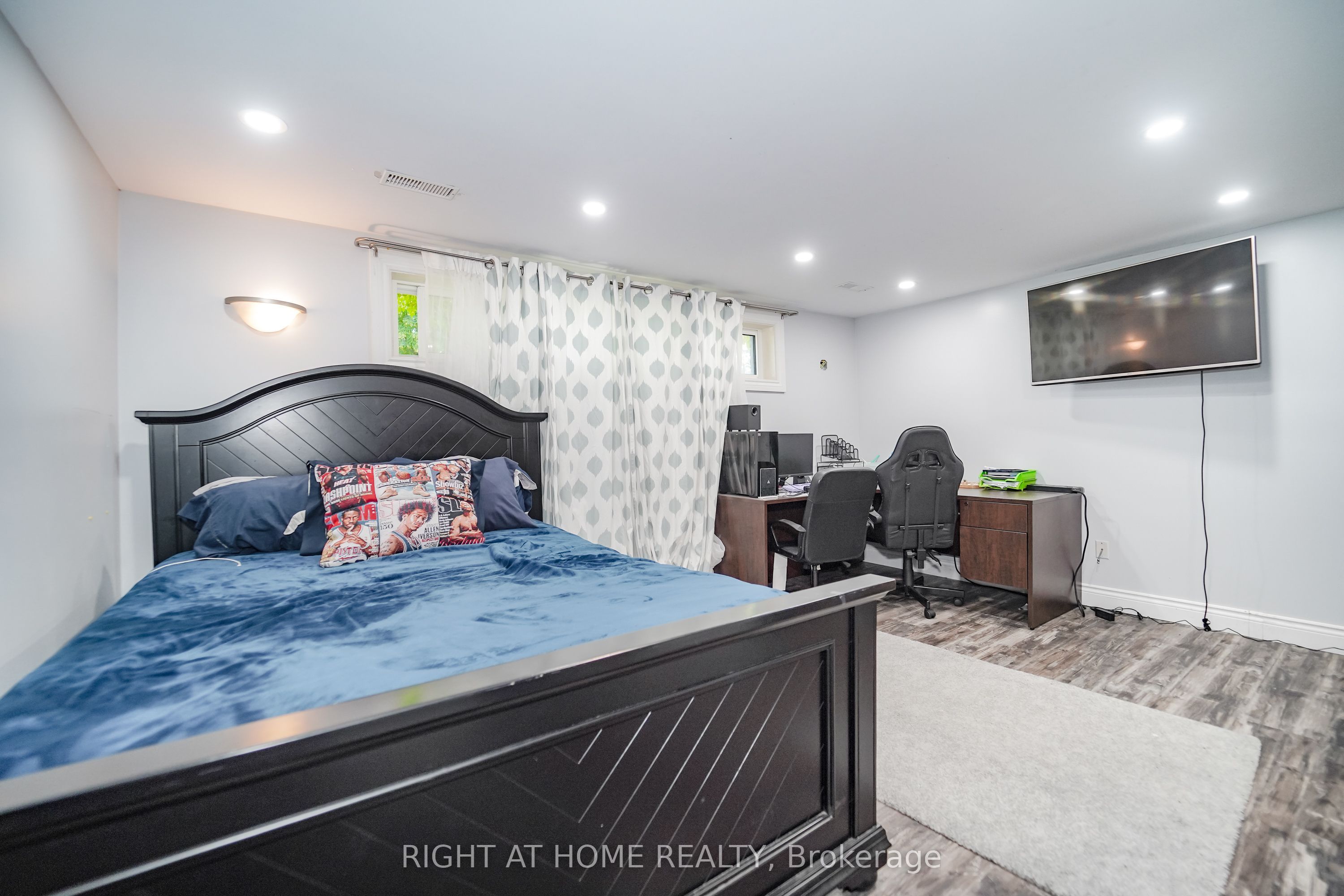 17 Clover Avenue Property Photo 34
