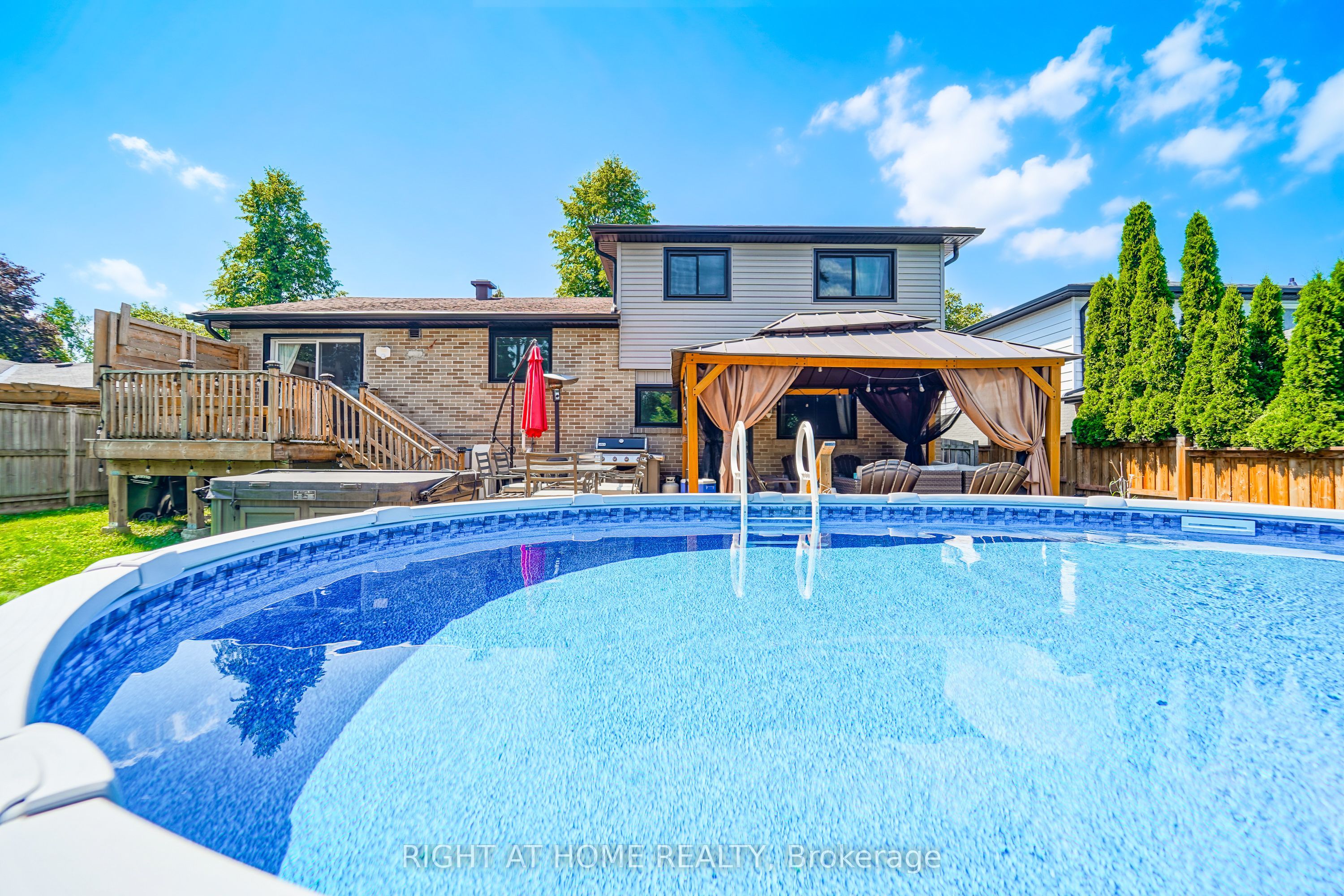17 Clover Avenue Property Photo 39