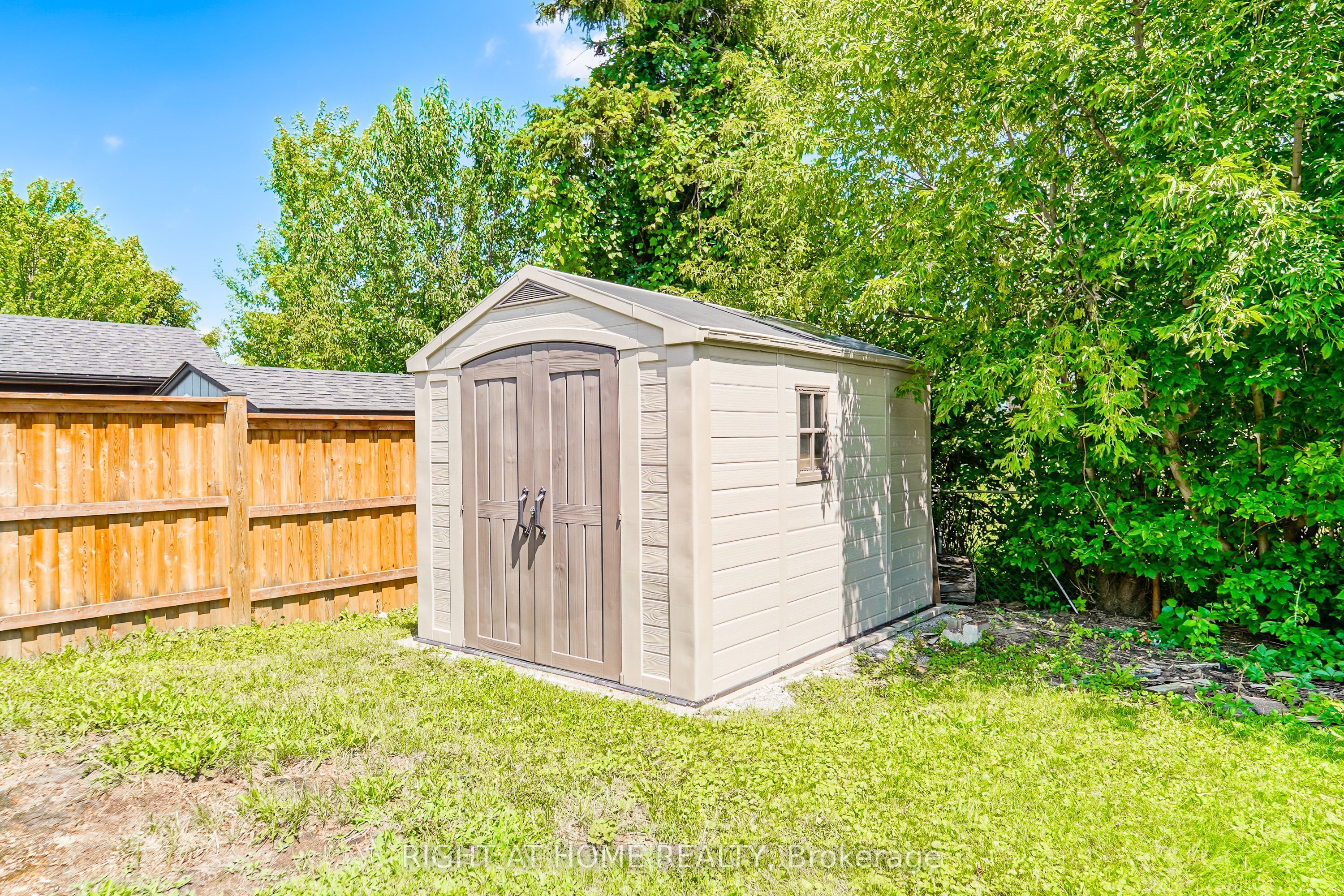 17 Clover Avenue Property Photo 50
