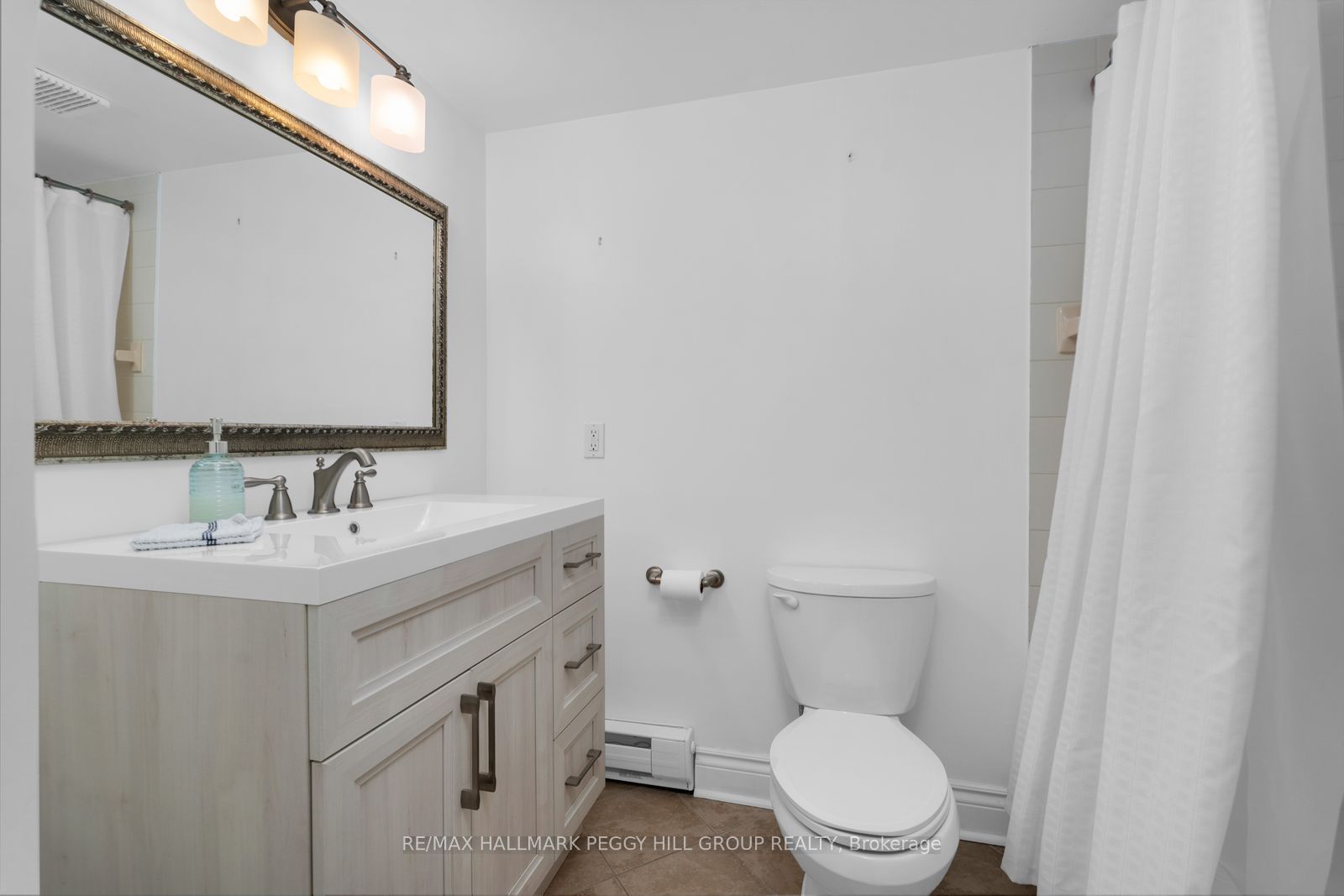 11 Laguna Parkway 4 Property Photo 7