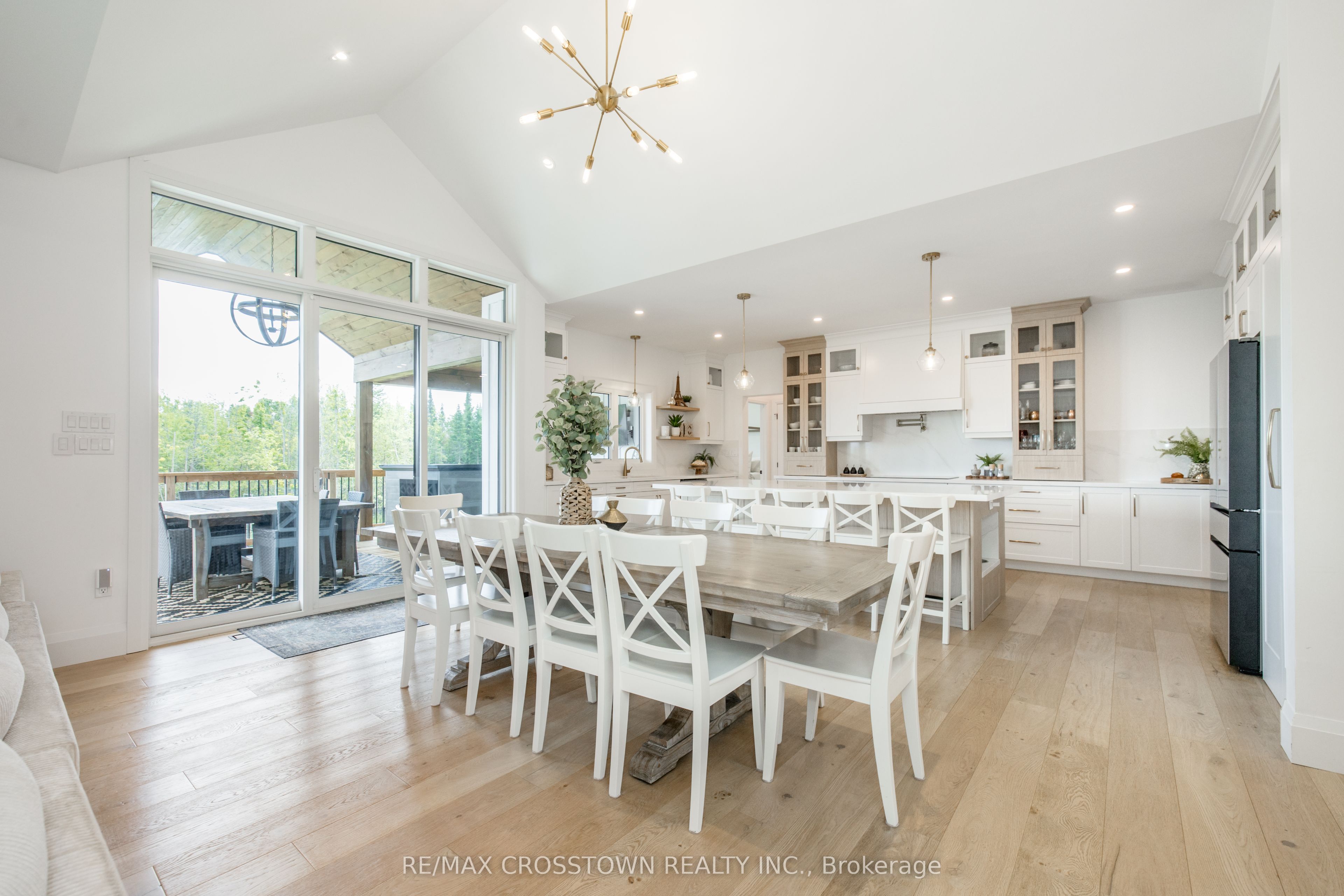 75 Moonstone Road E Property Photo 13