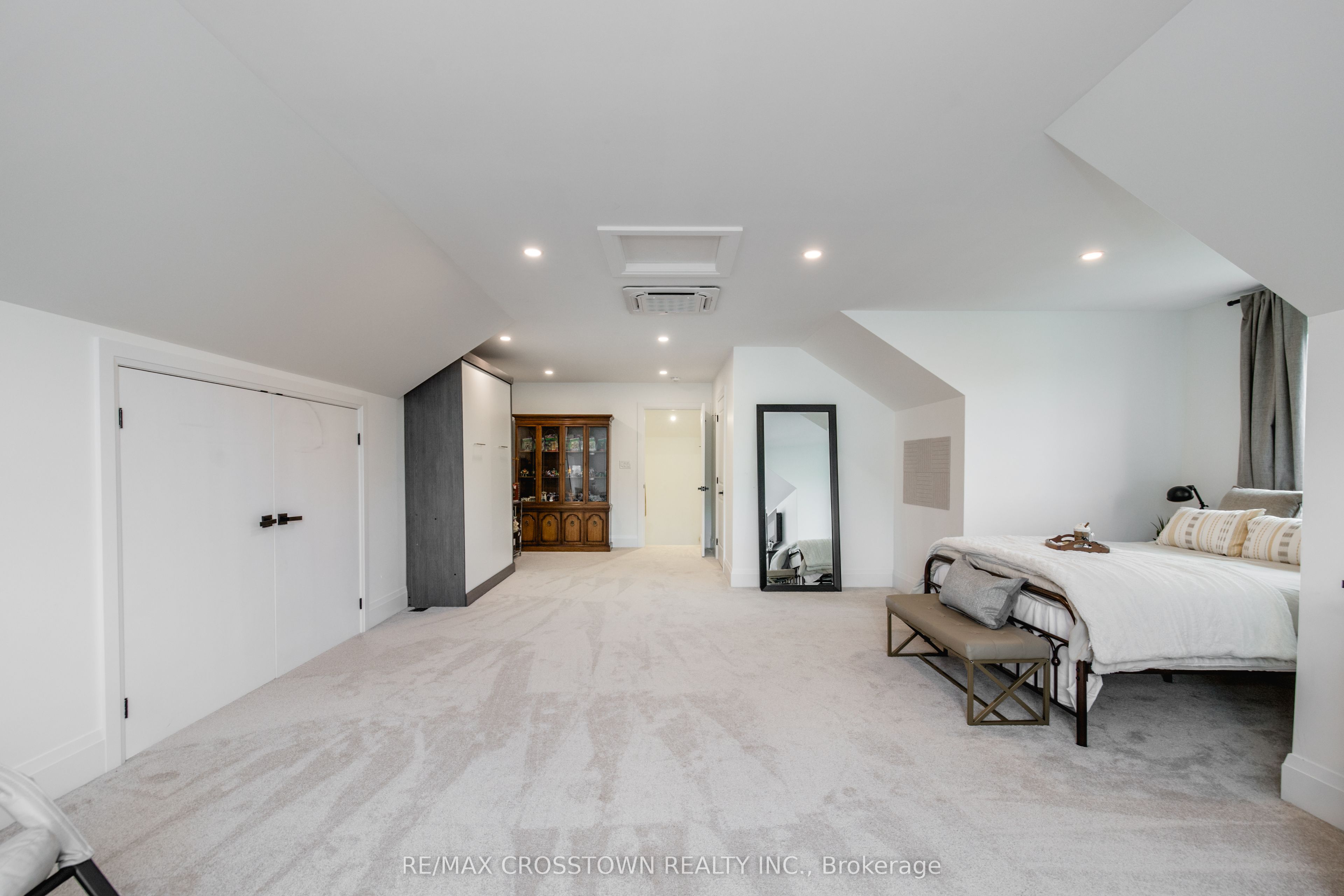 75 Moonstone Road E Property Photo 28