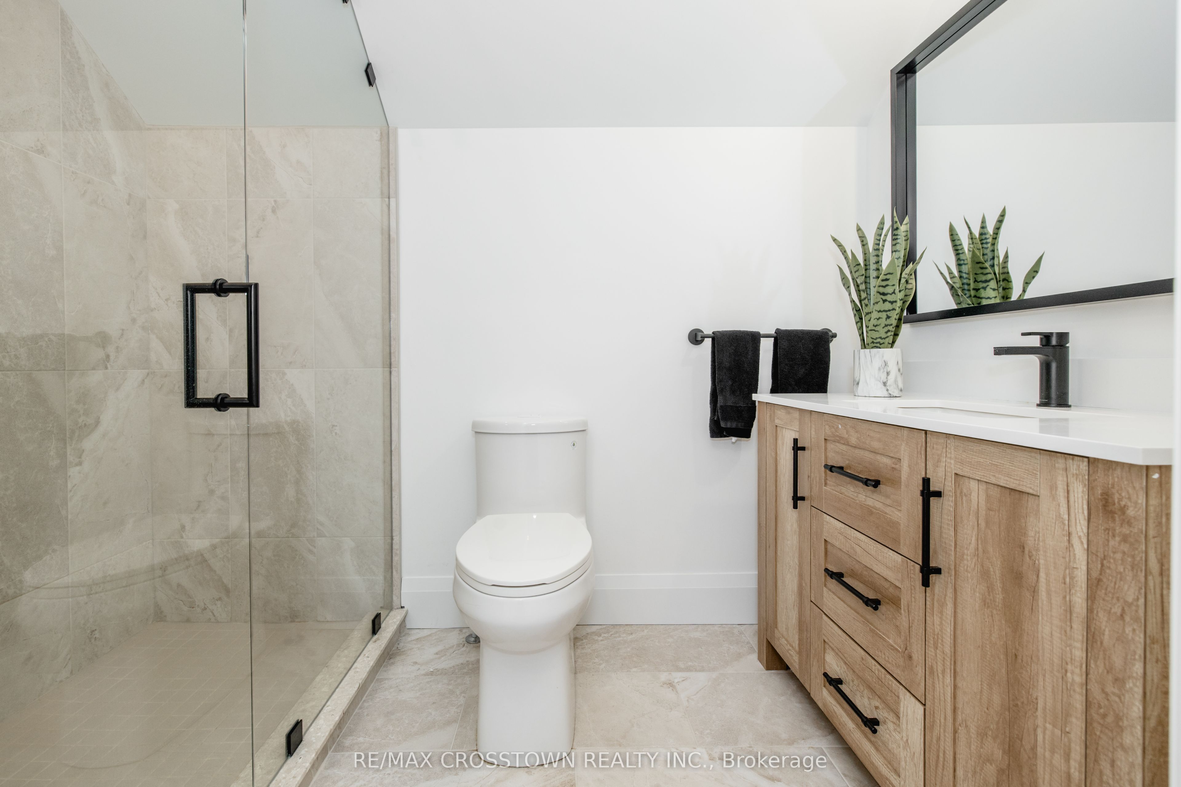 75 Moonstone Road E Property Photo 29