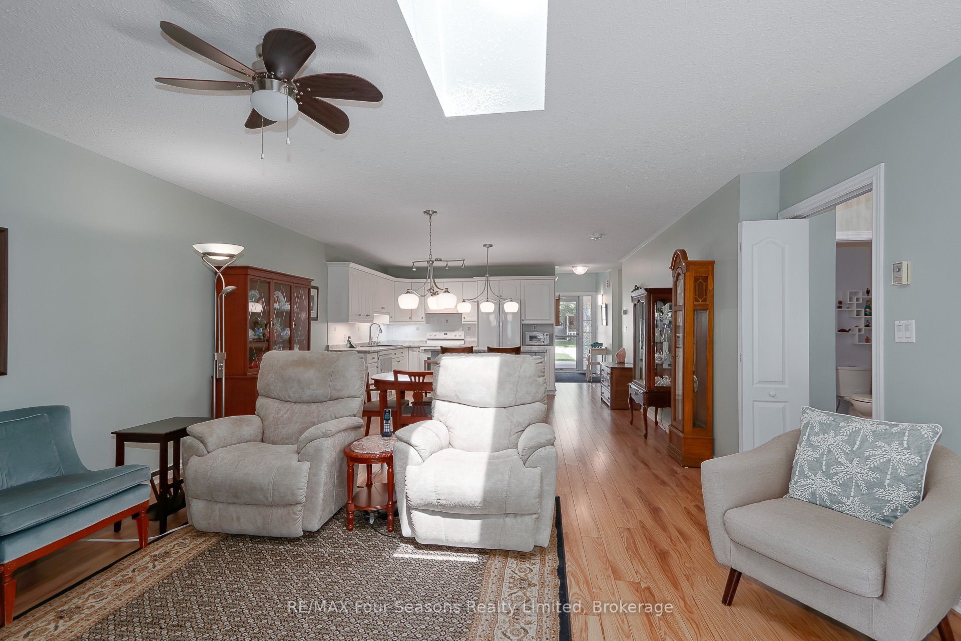 275 Huron Street 27 Property Photo 15