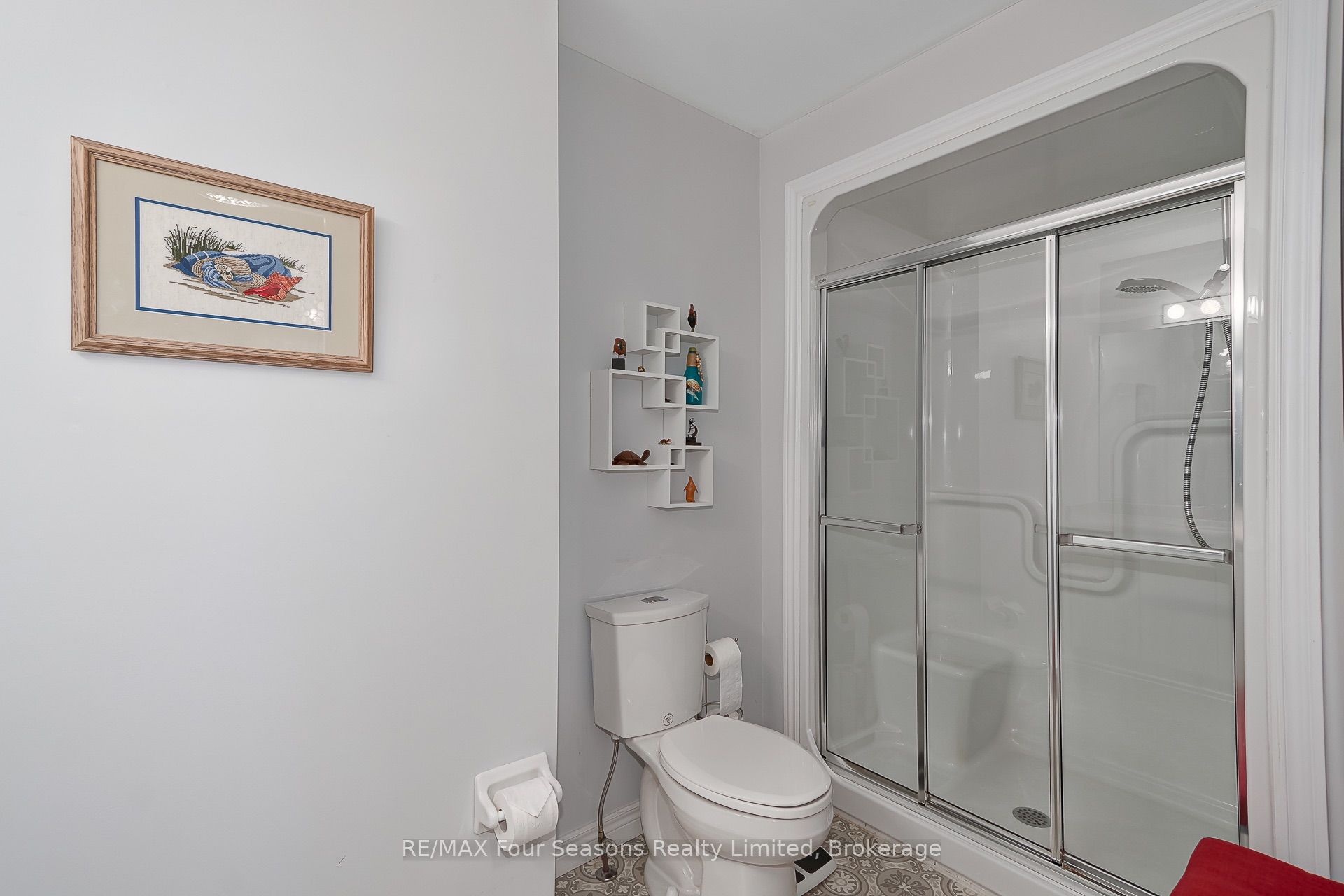 275 Huron Street 27 Property Photo 18