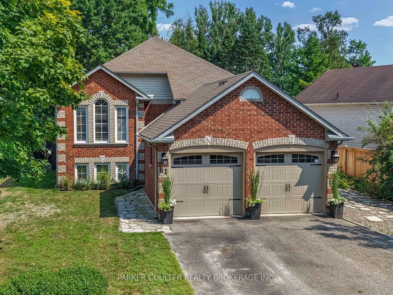 61 Dyer Drive Property Photo 1
