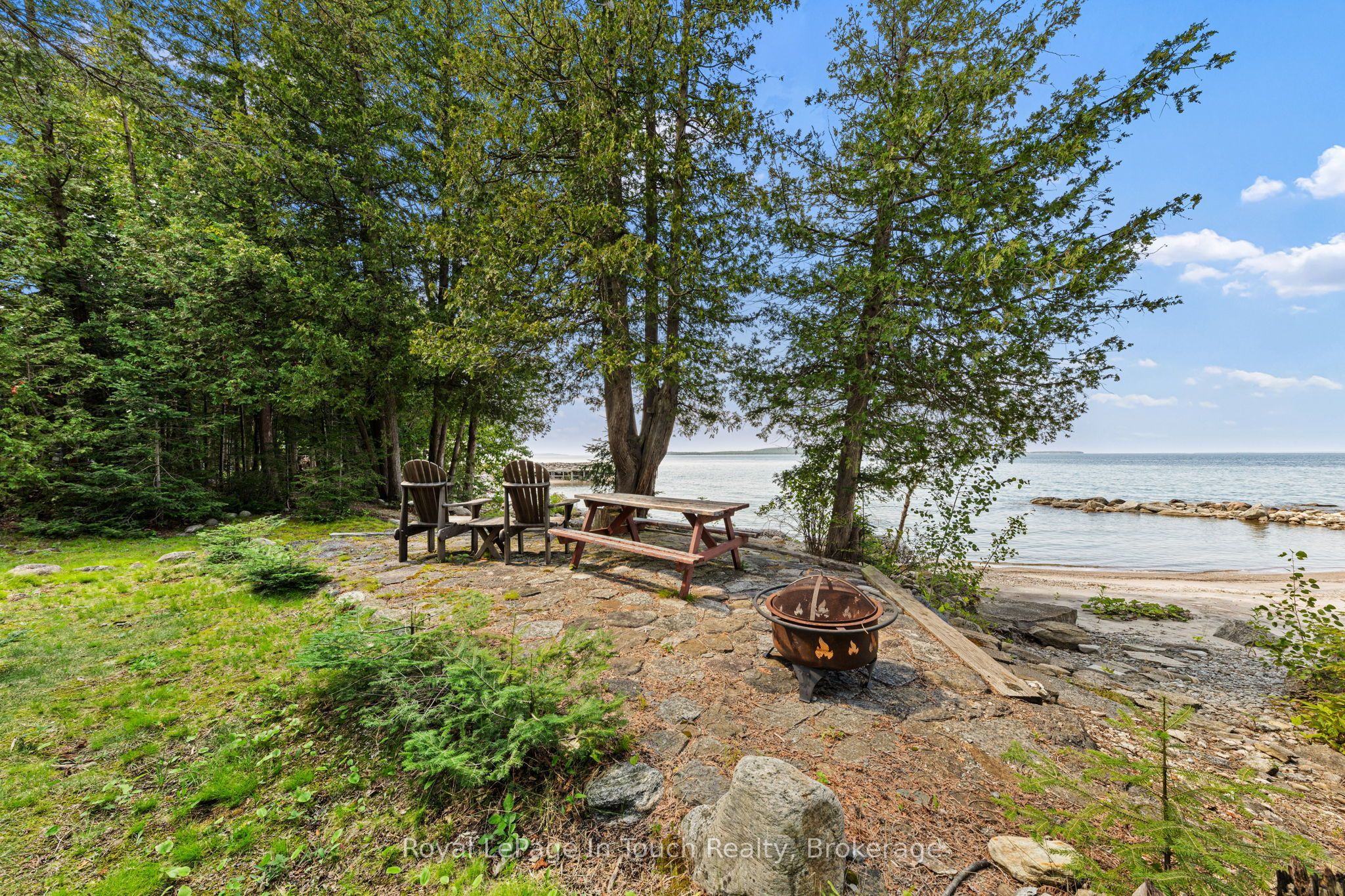 25 Chippewa Crescent Property Photo 8