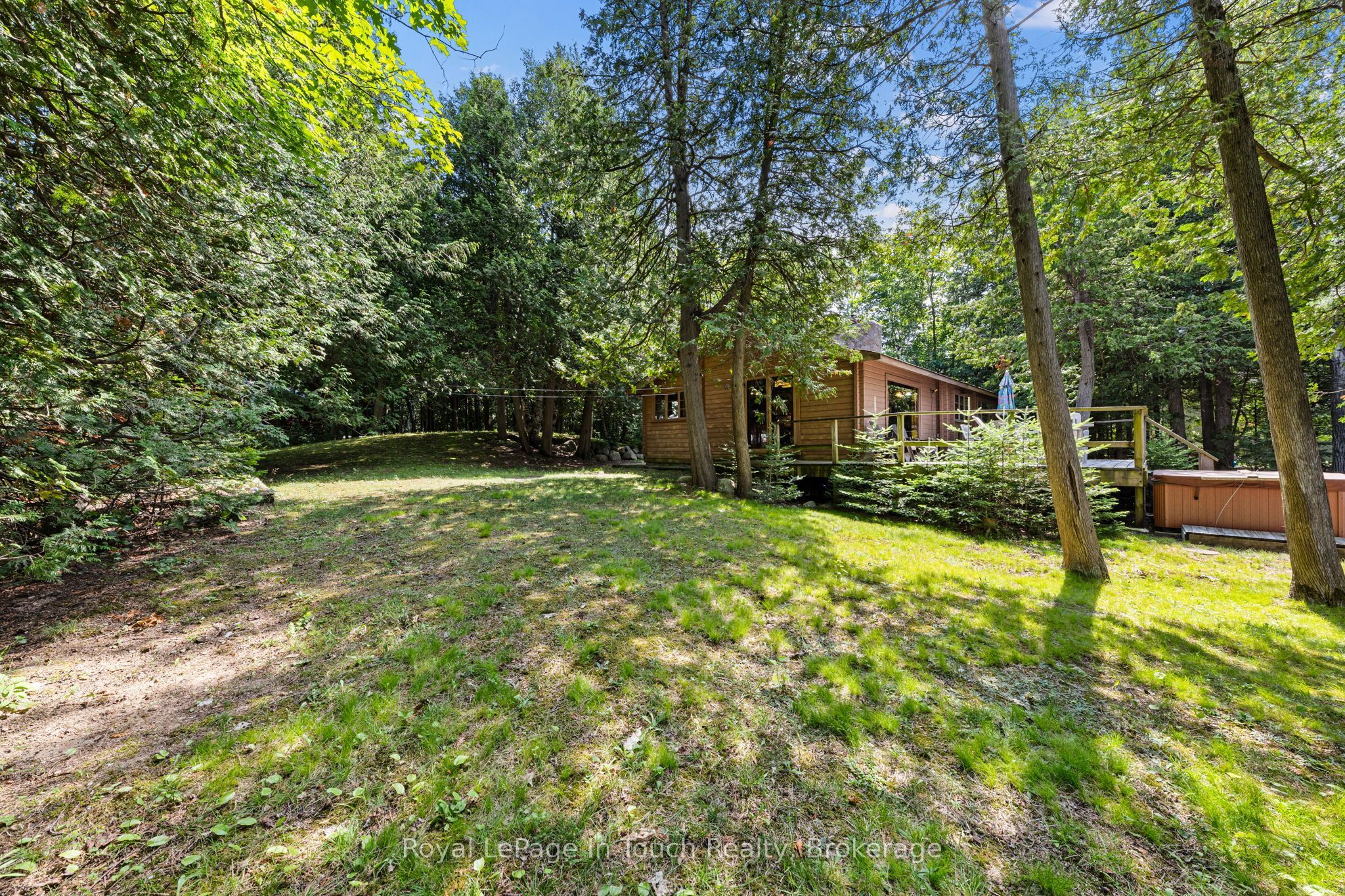 25 Chippewa Crescent Property Photo 13