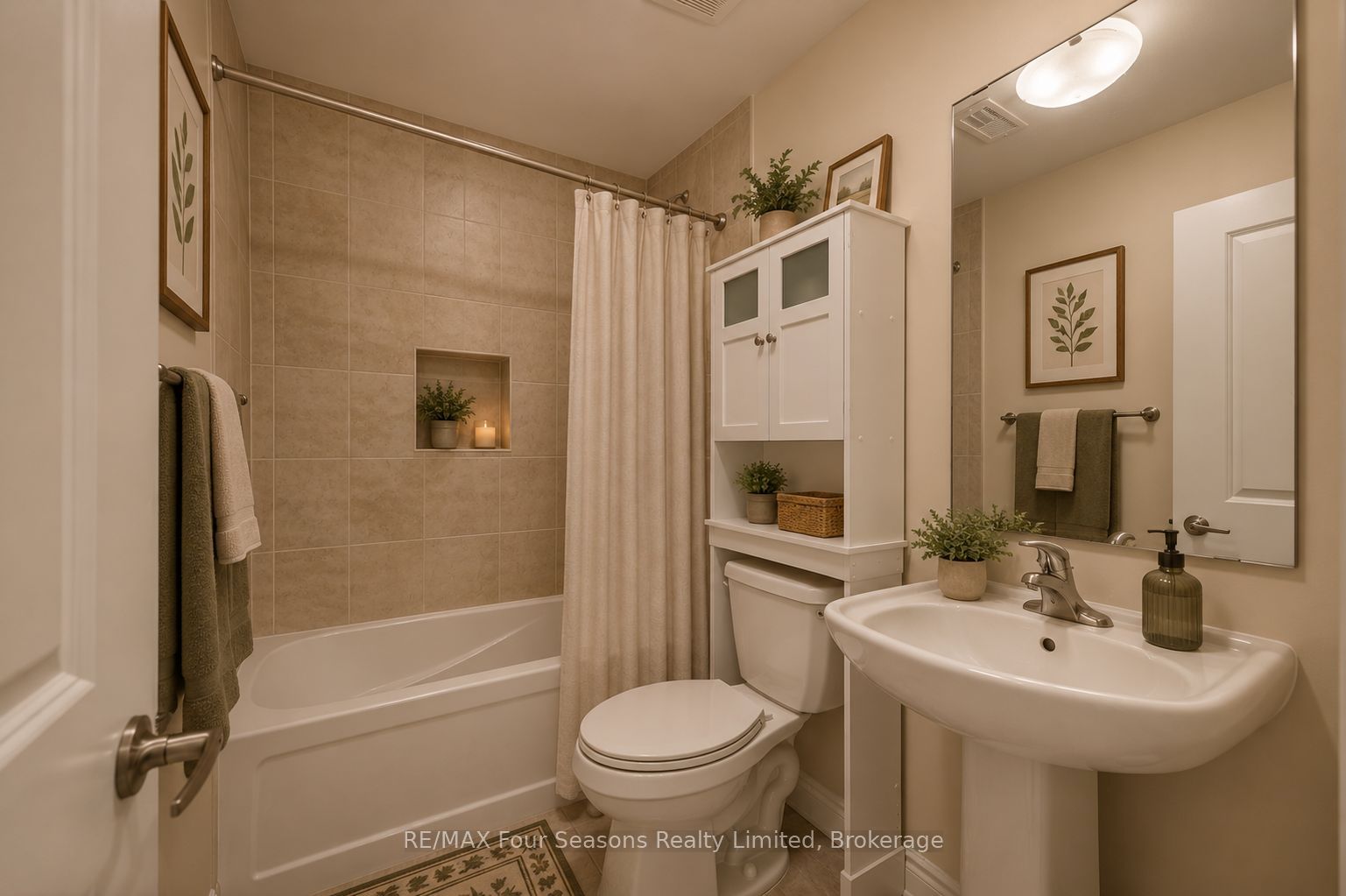 100 Kari Crescent Property Photo 27