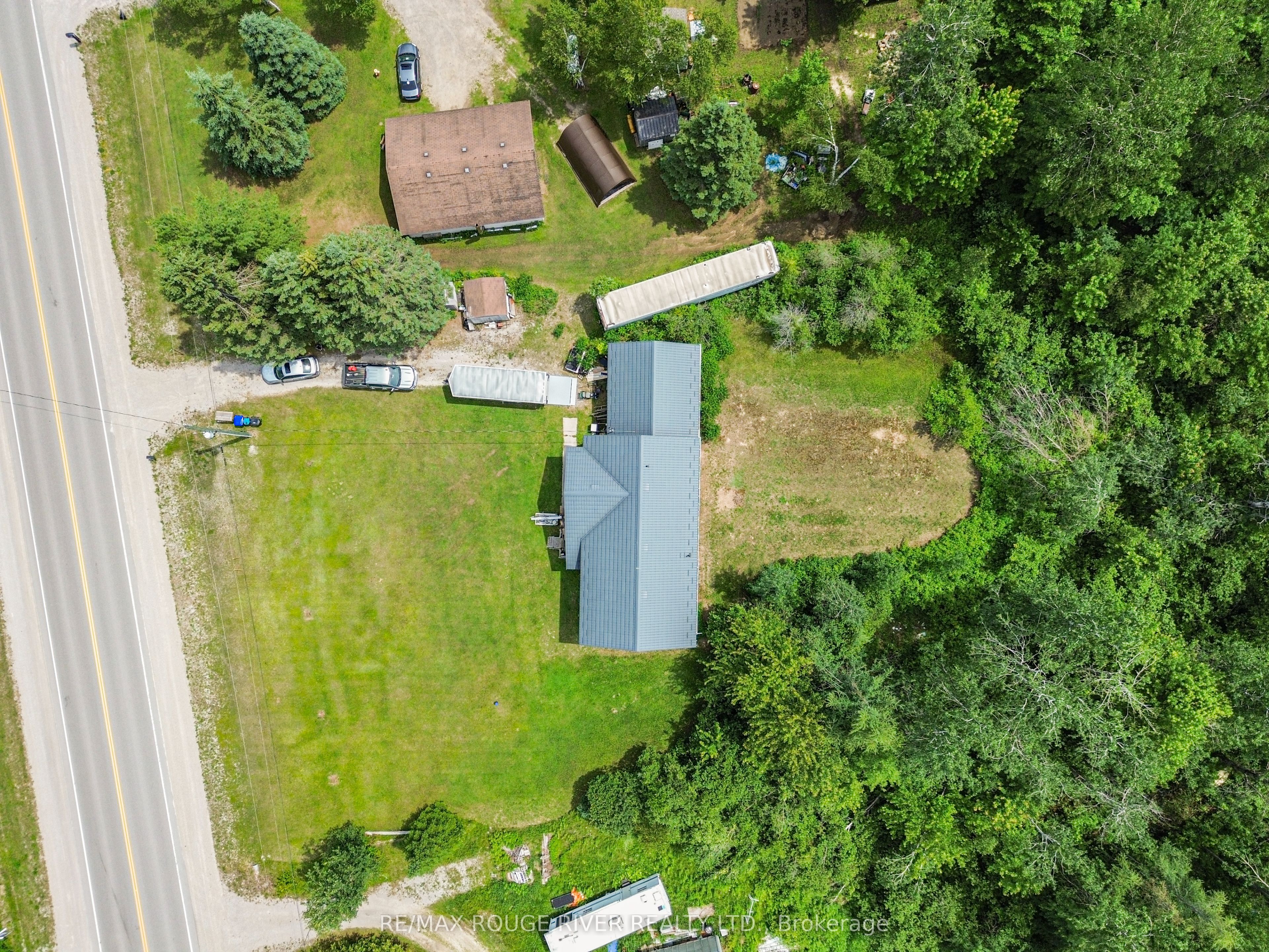 2225 Monck Road Property Photo 3