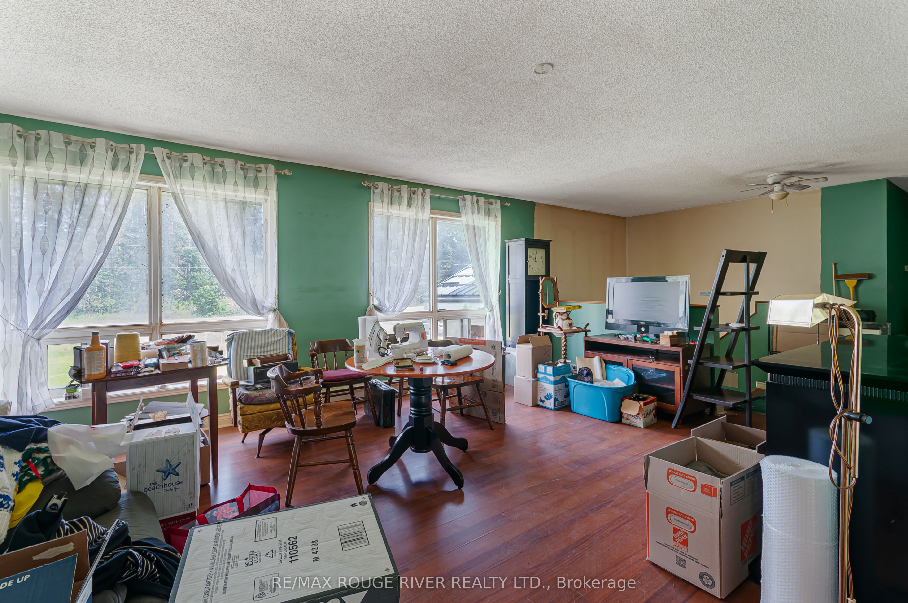 2225 Monck Road Property Photo 8