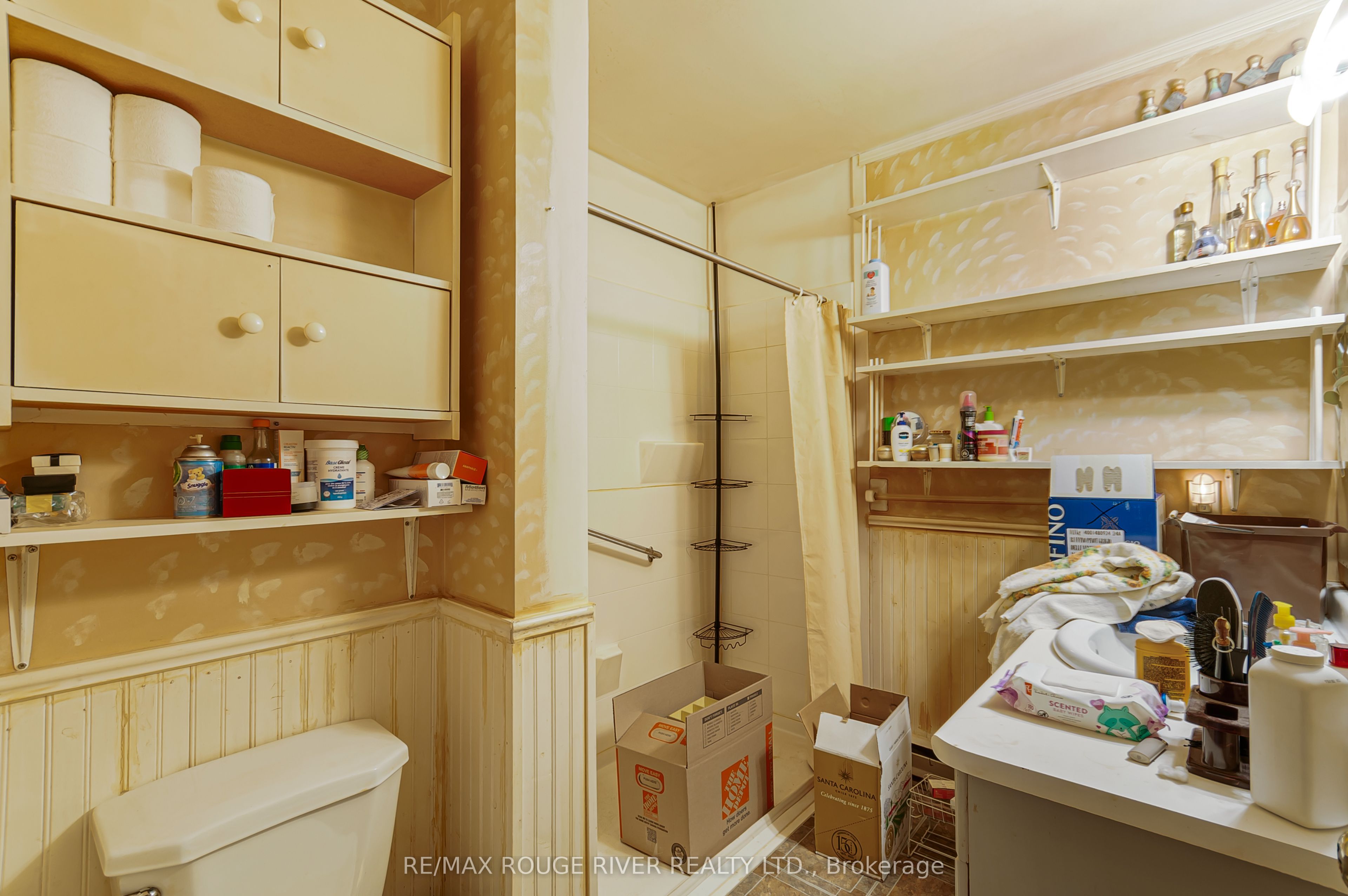 2225 Monck Road Property Photo 9