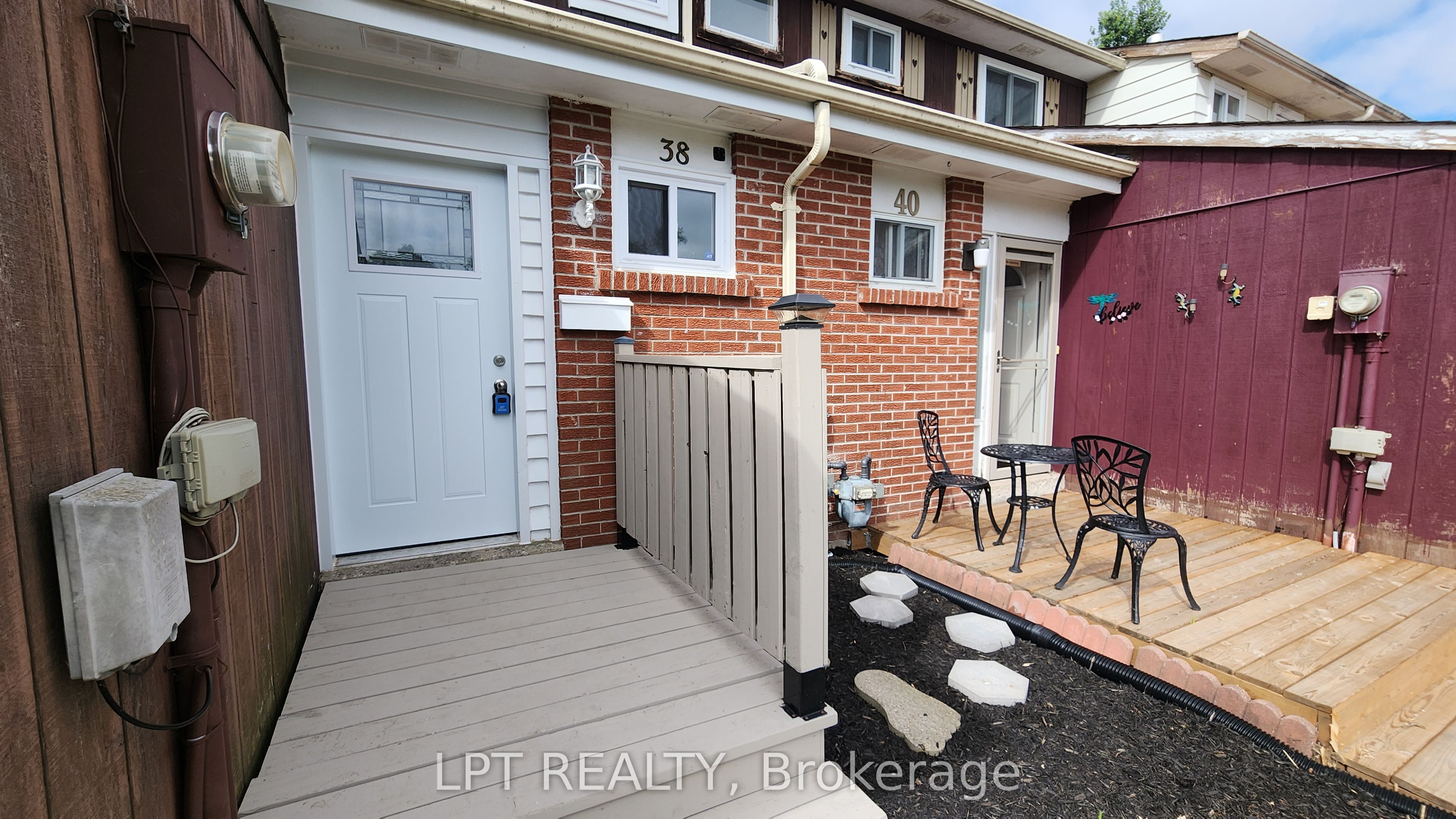 38 Chaucer Crescent Property Photo 22