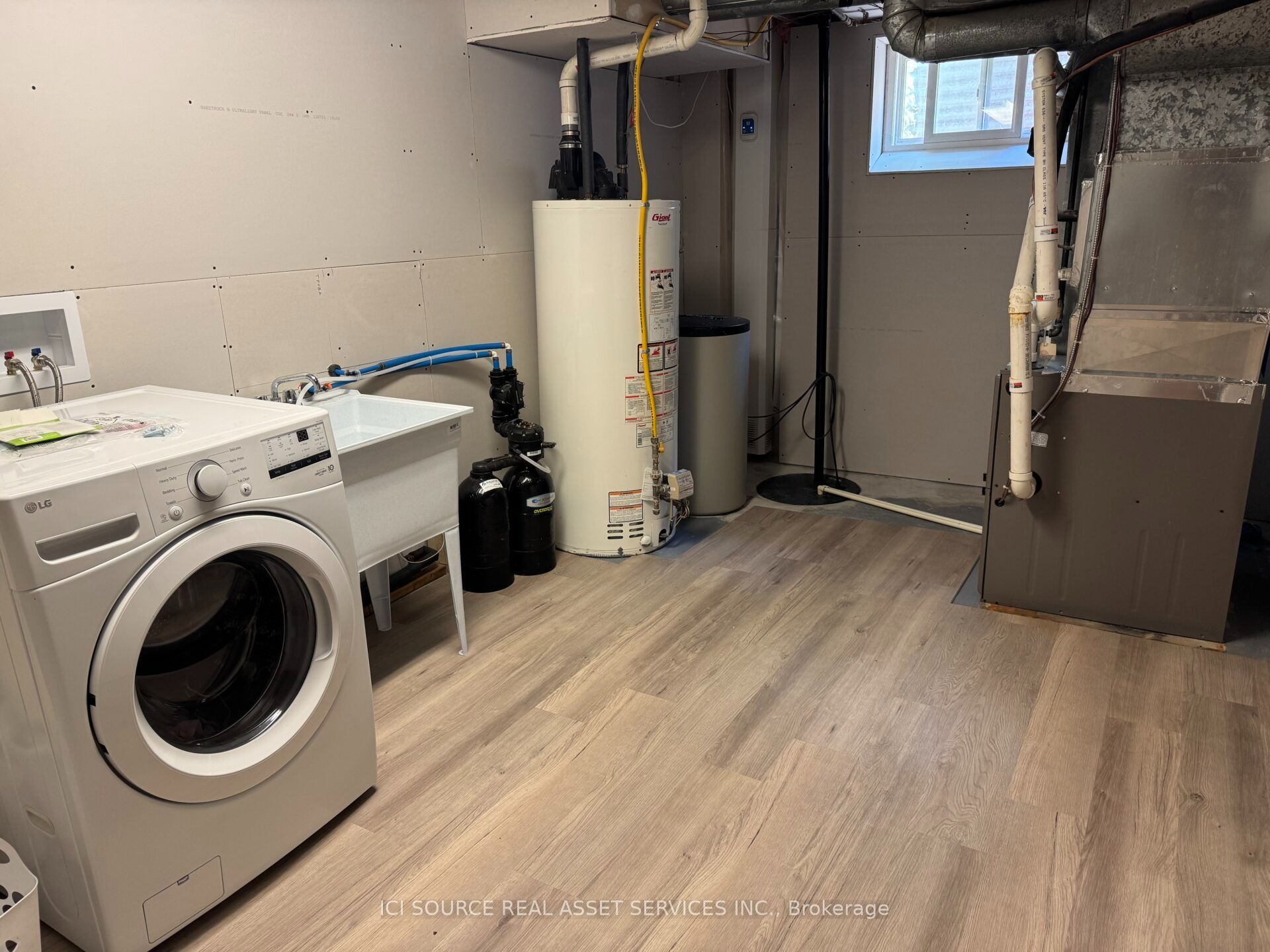 95 Melrose Avenue Property Photo 12