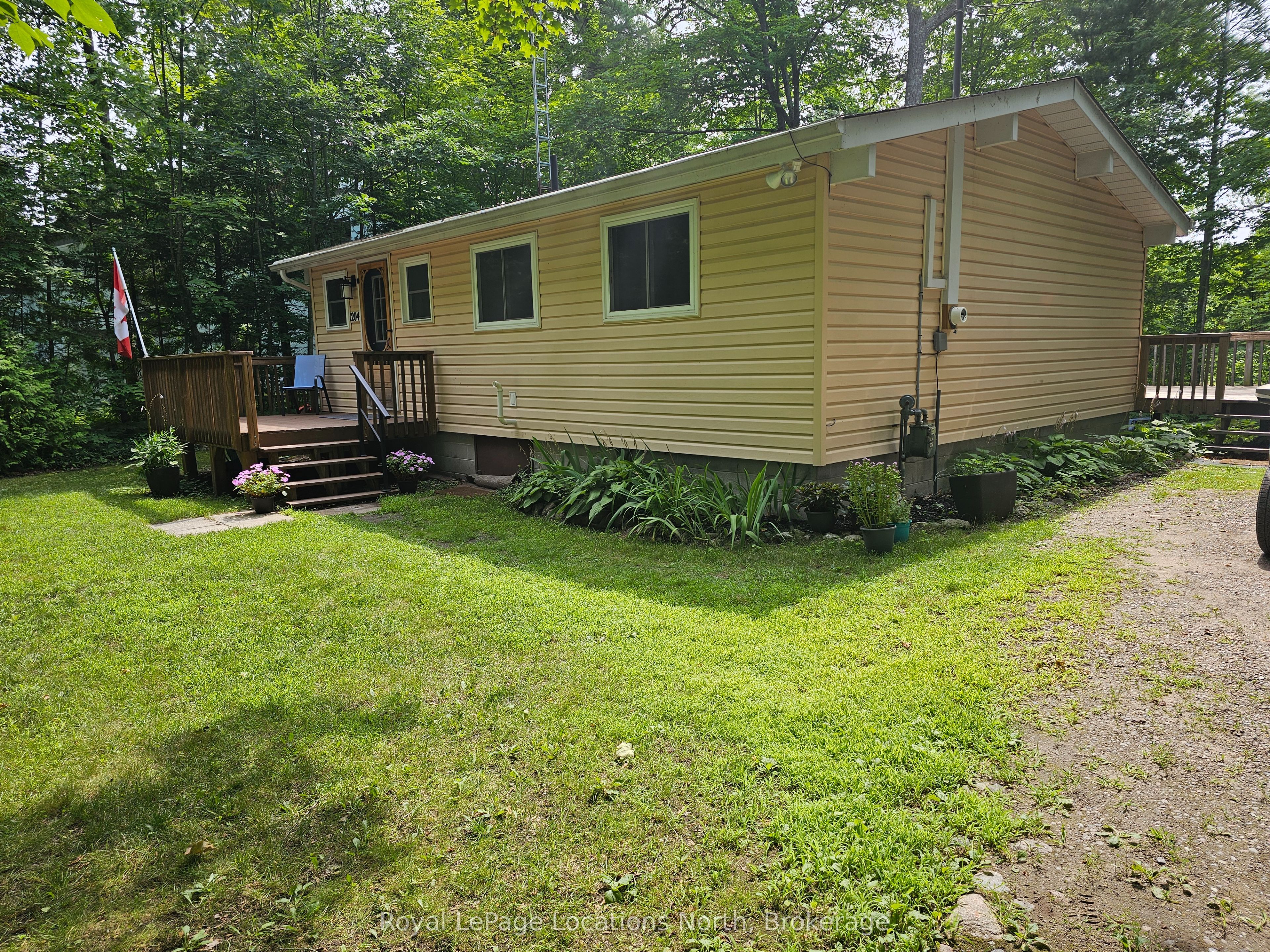 1204 Tiny Beaches Road North Road N Property Photo 5