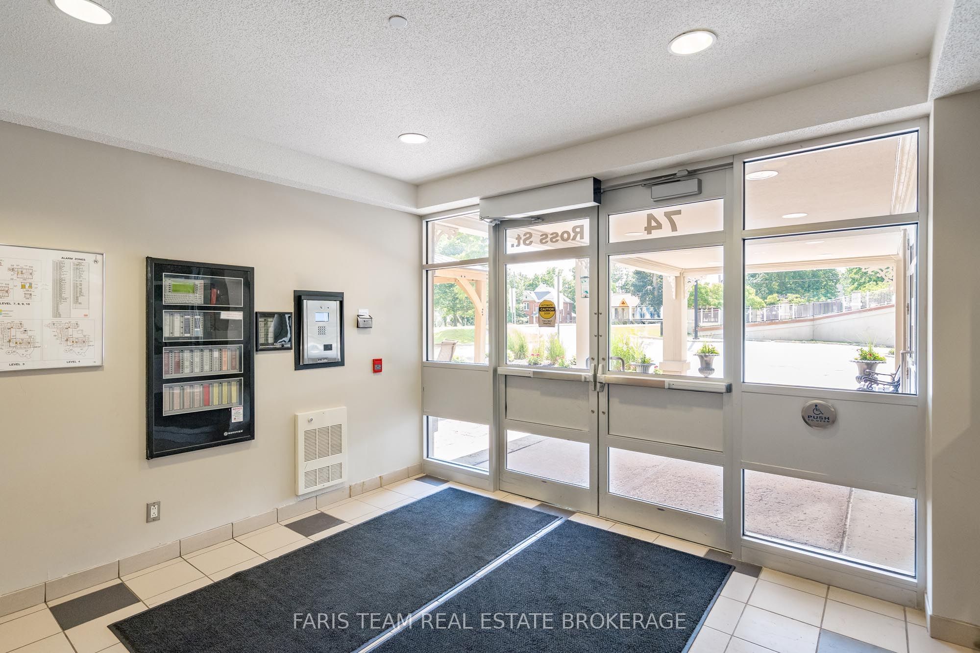 74 Ross Street 82 Property Photo 4